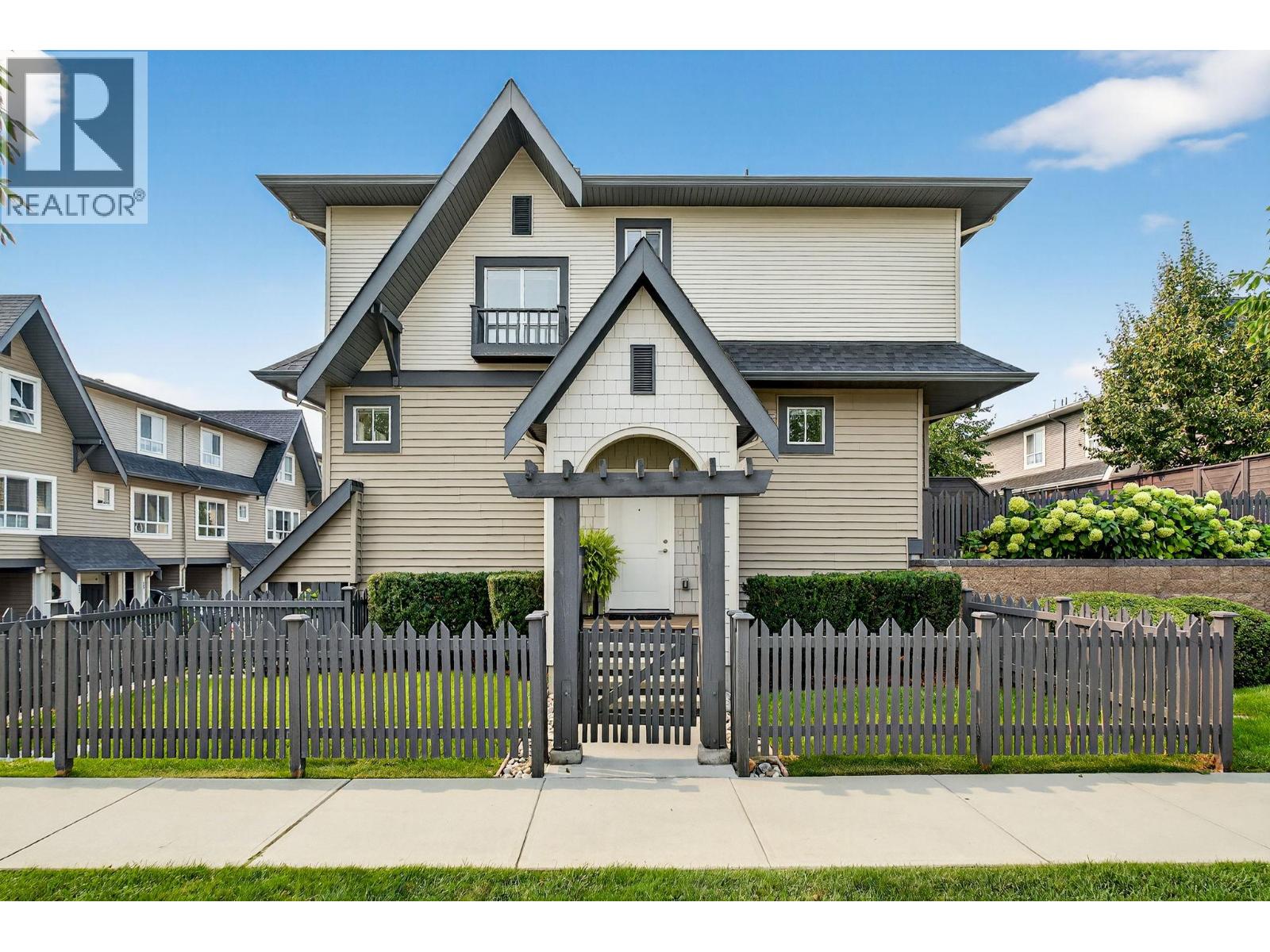 680 Old Meadows Road Unit# 30, kelowna, British Columbia