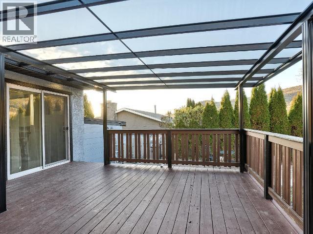 1334 Hook Drive, Kamloops, British Columbia  V2B 7S9 - Photo 11 - 10380362