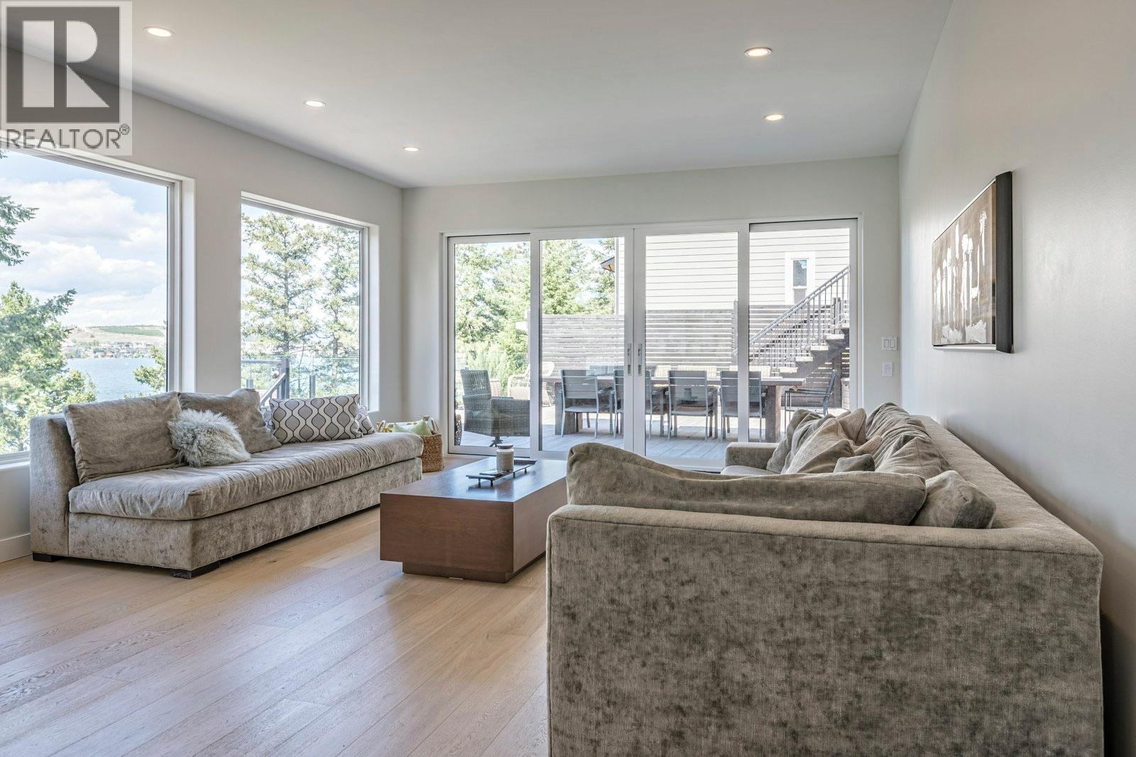 13980 Ponderosa Way, Coldstream, British Columbia  V1B 1A4 - Photo 12 - 10378242