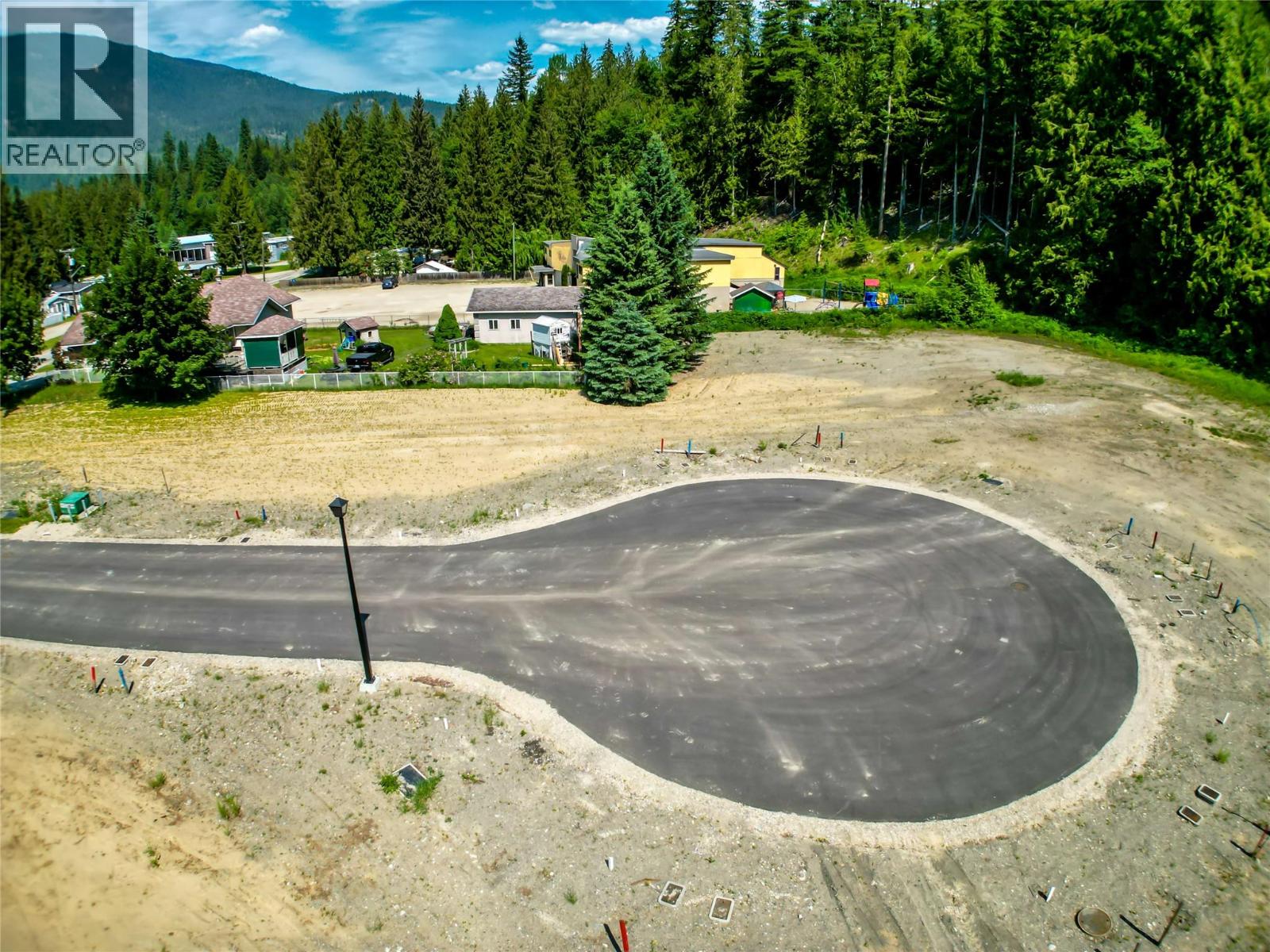 2-1445 Illecillewaet Road Lot# Sl 1, Revelstoke, British Columbia  V0E 2S1 - Photo 15 - 10380172