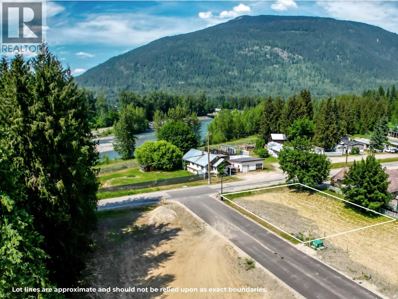 2-1445 Illecillewaet Road Lot# Sl 1, Revelstoke, British Columbia  V0E 2S1 - Photo 2 - 10380172