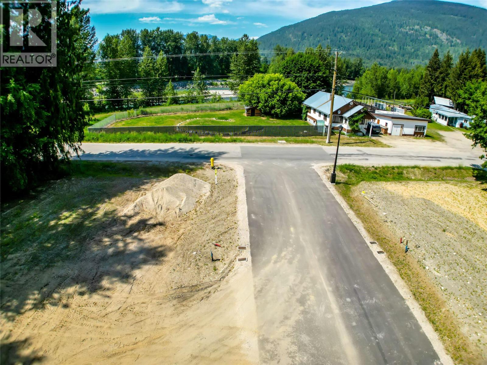 2-1445 Illecillewaet Road Lot# Sl 1, Revelstoke, British Columbia  V0E 2S1 - Photo 22 - 10380172