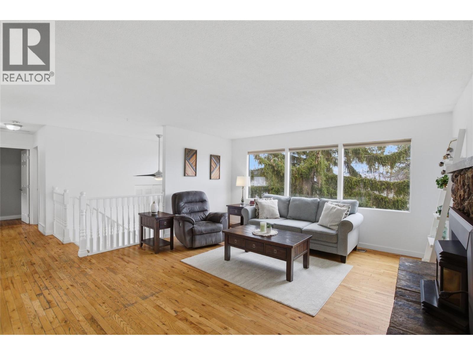 299 Gordonhorn Crescent, Kamloops, British Columbia  V2E 1G6 - Photo 11 - 10380346