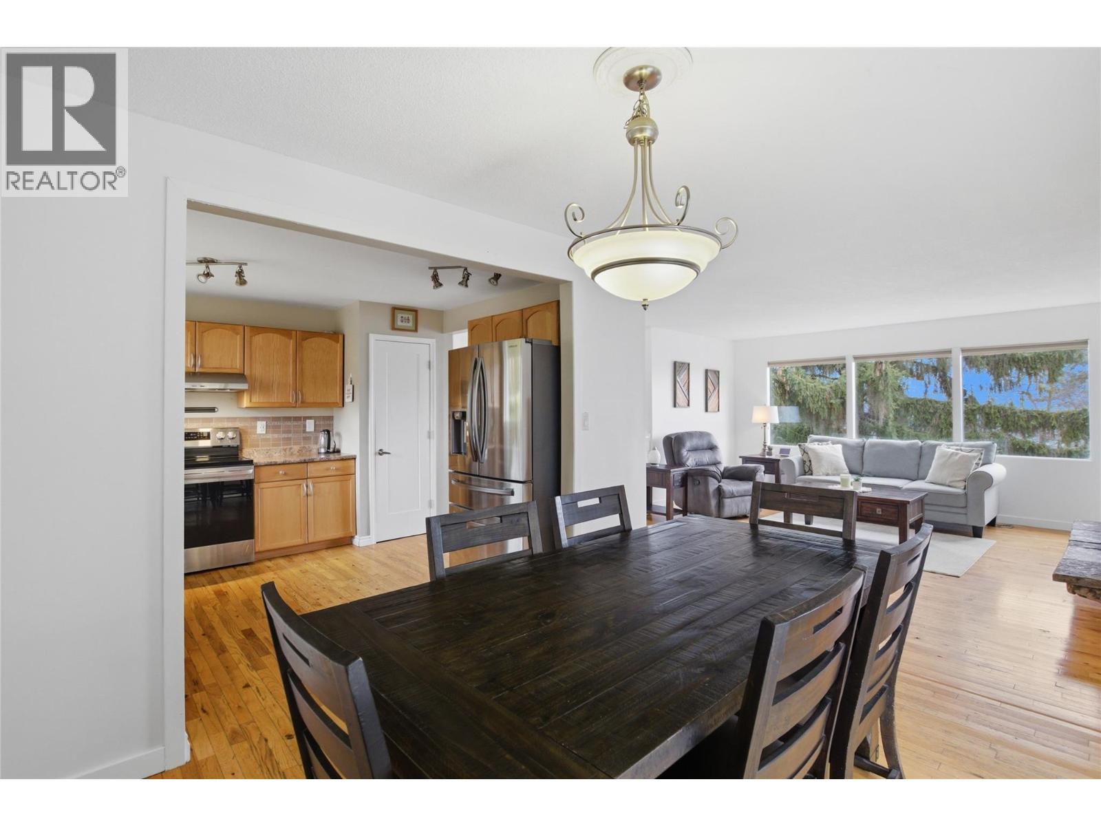 299 Gordonhorn Crescent, Kamloops, British Columbia  V2E 1G6 - Photo 3 - 10380346