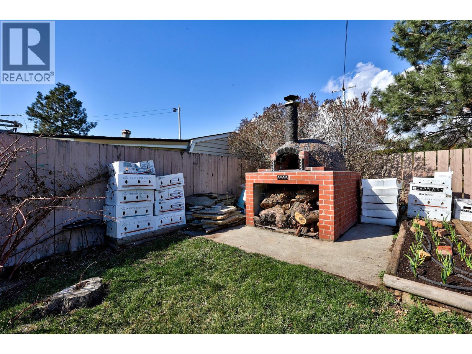 824 Sudbury Avenue, Kamloops, British Columbia  V2B 1Z9 - Photo 34 - 10380326
