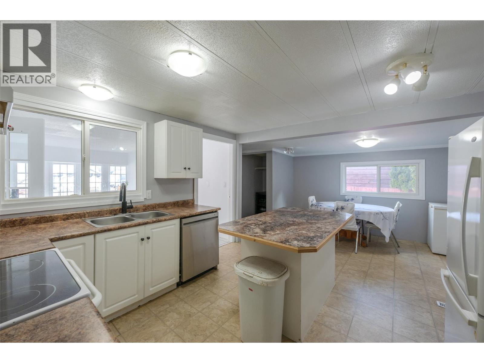 411 6th Avenue, Keremeos, British Columbia  V0X 1N3 - Photo 12 - 10379443