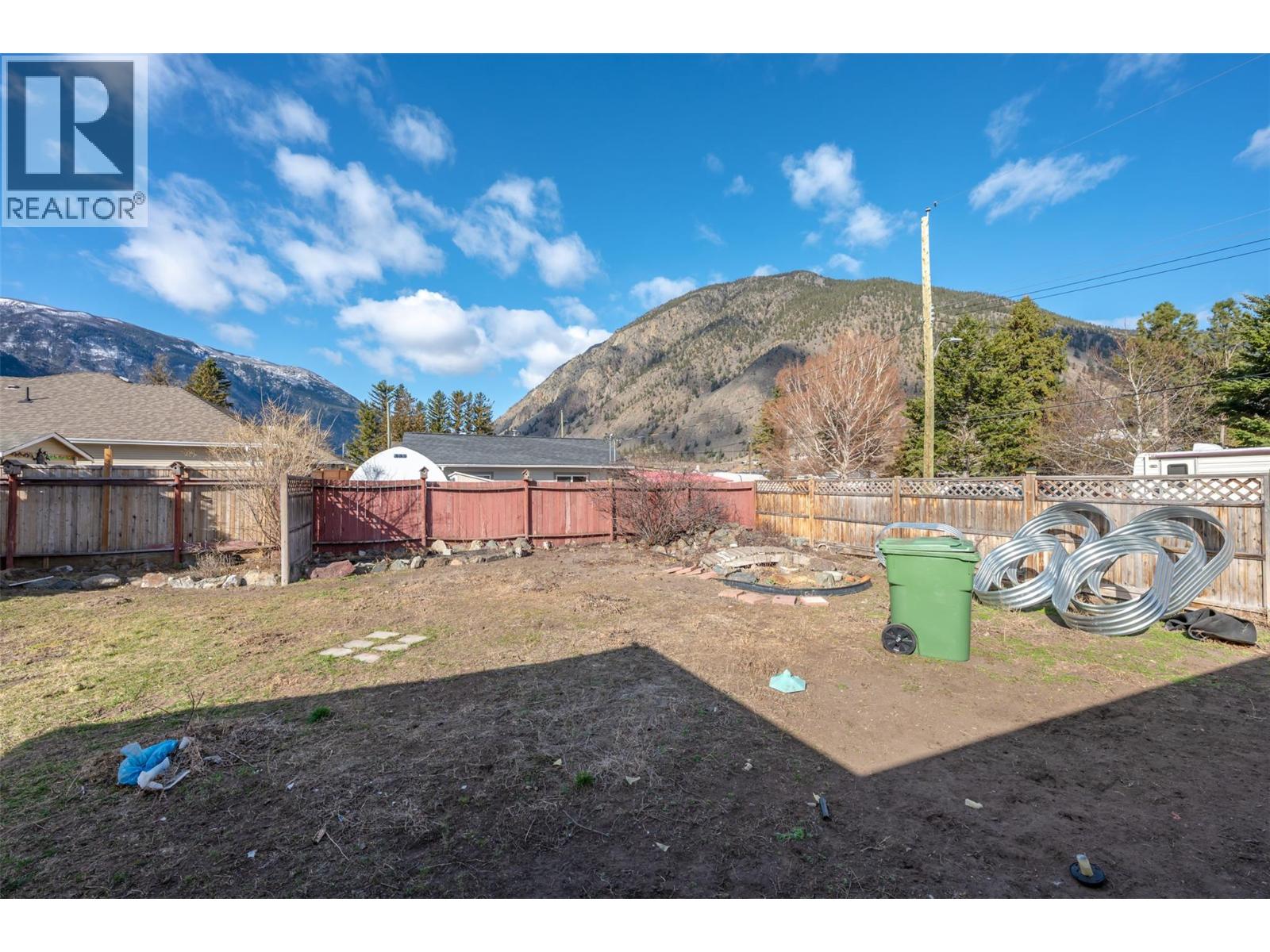 411 6th Avenue, Keremeos, British Columbia  V0X 1N3 - Photo 32 - 10379443