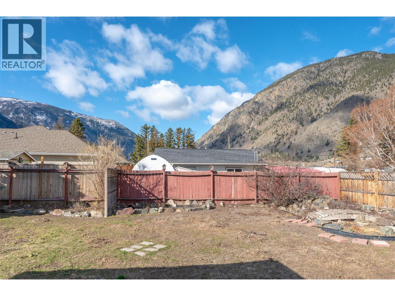 411 6th Avenue, Keremeos, British Columbia  V0X 1N3 - Photo 33 - 10379443