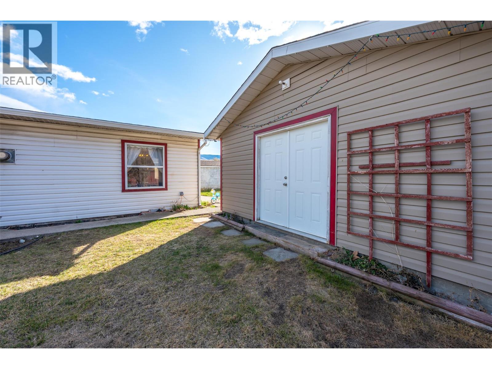 411 6th Avenue, Keremeos, British Columbia  V0X 1N3 - Photo 41 - 10379443
