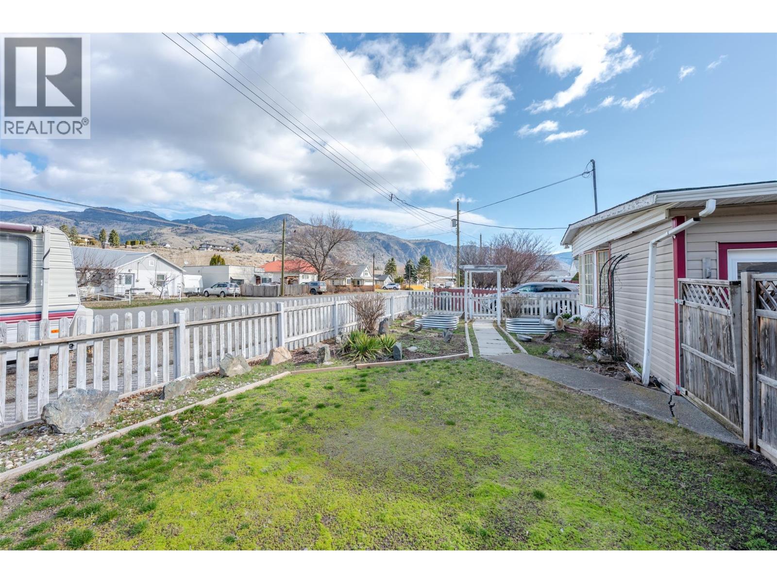 411 6th Avenue, Keremeos, British Columbia  V0X 1N3 - Photo 49 - 10379443