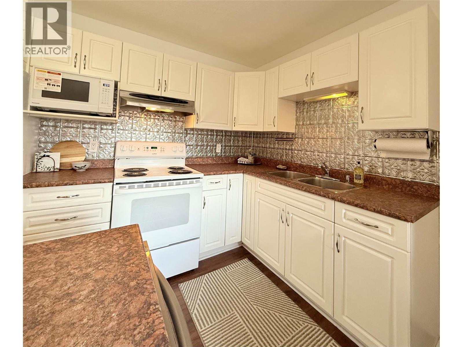 317 4th Avenue S, Cranbrook, British Columbia  V1C 2E6 - Photo 10 - 10379231