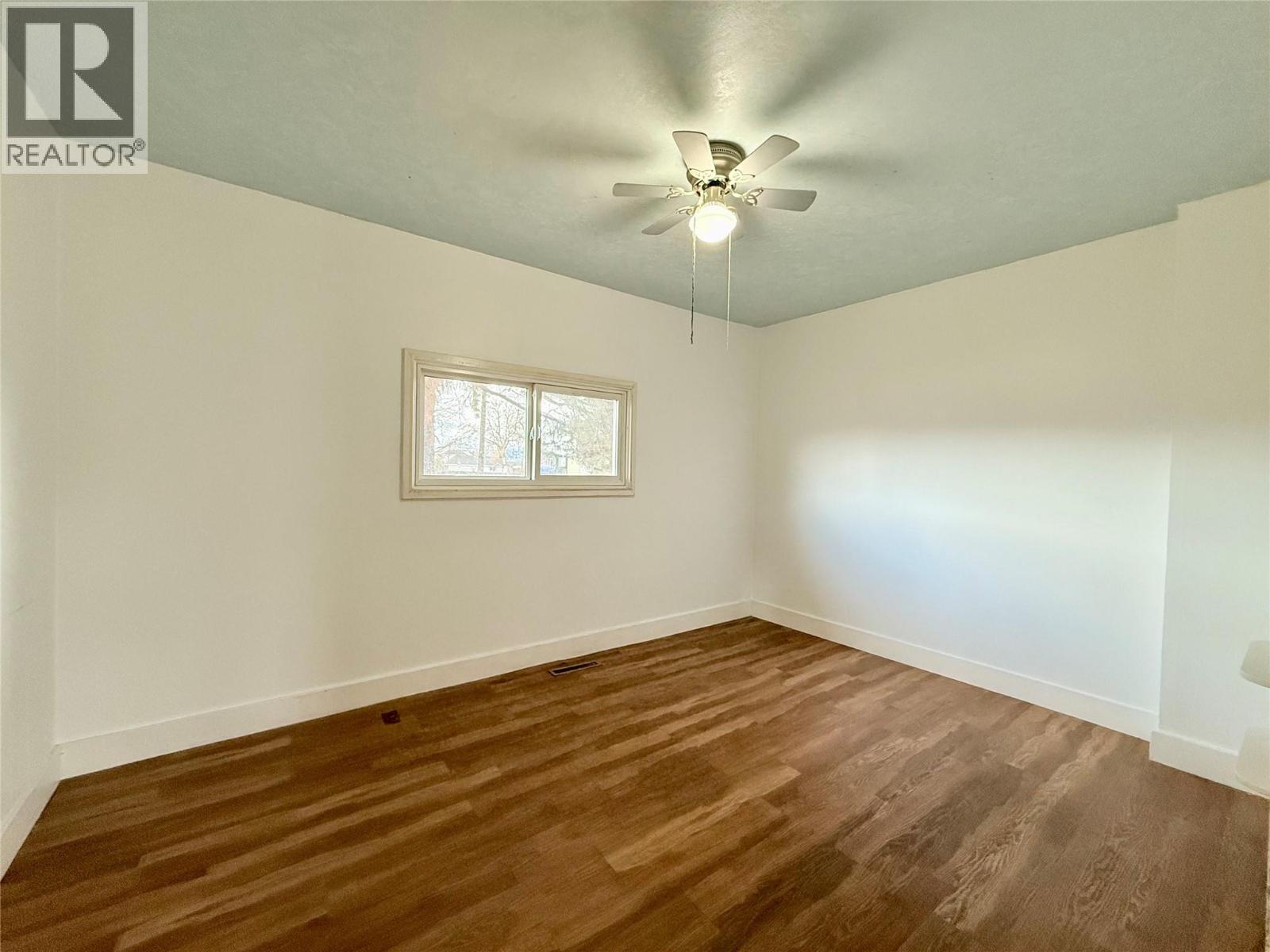 317 4th Avenue S, Cranbrook, British Columbia  V1C 2E6 - Photo 11 - 10379231