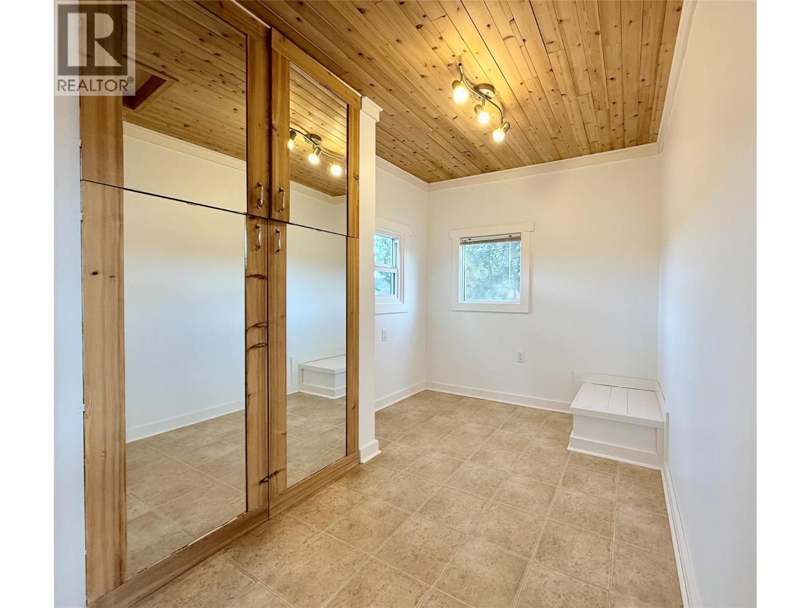 317 4th Avenue S, Cranbrook, British Columbia  V1C 2E6 - Photo 16 - 10379231