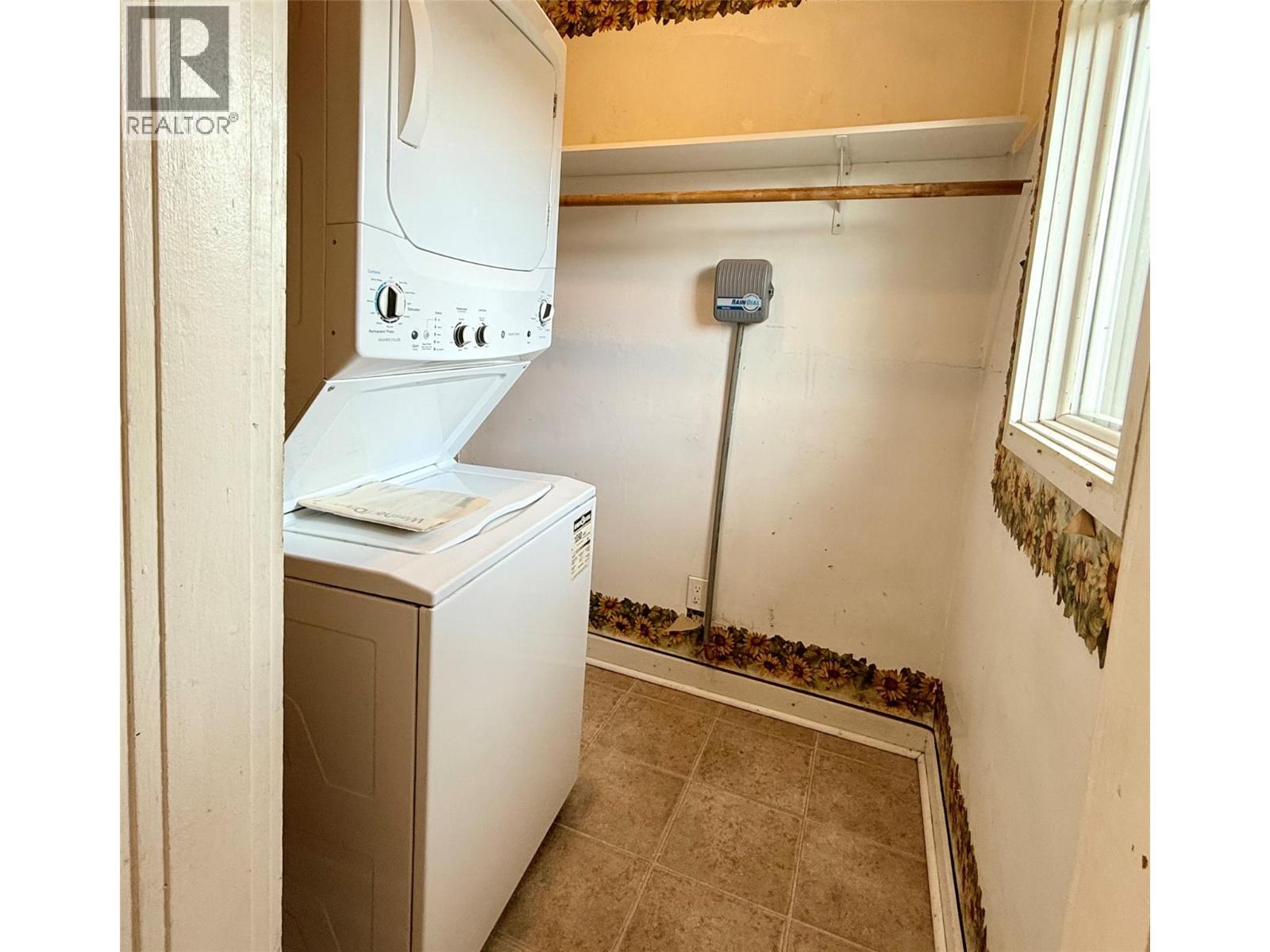 317 4th Avenue S, Cranbrook, British Columbia  V1C 2E6 - Photo 20 - 10379231