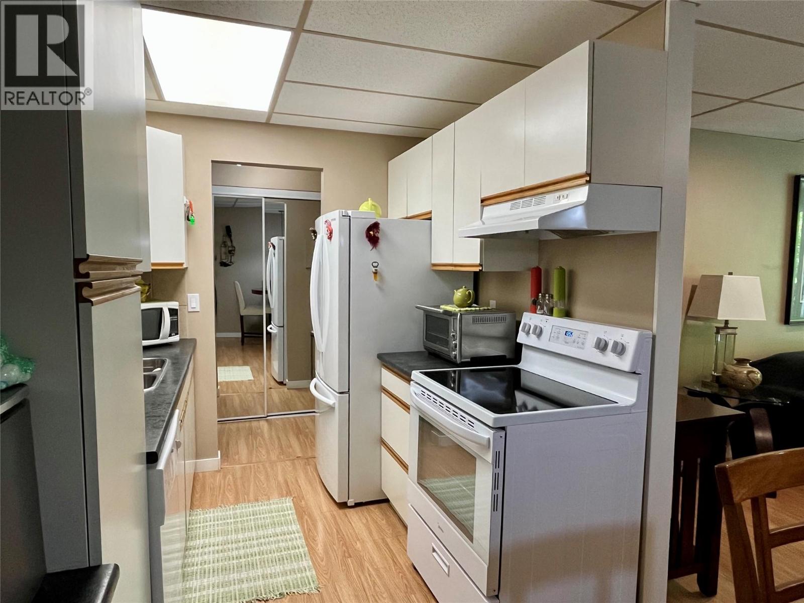 1410 Penticton Avenue Unit# 202, Penticton, British Columbia  V2A 2N5 - Photo 4 - 10380396