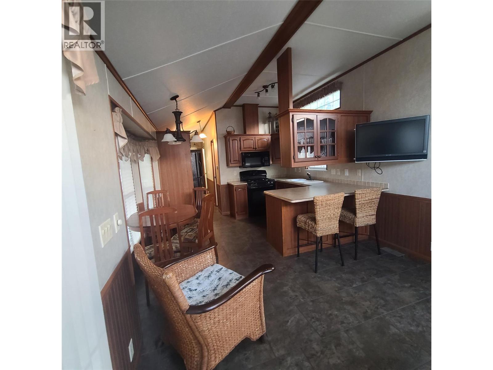2698 Blind Bay Road Unit# G5, Blind Bay, British Columbia  V0E 1H1 - Photo 16 - 10371250
