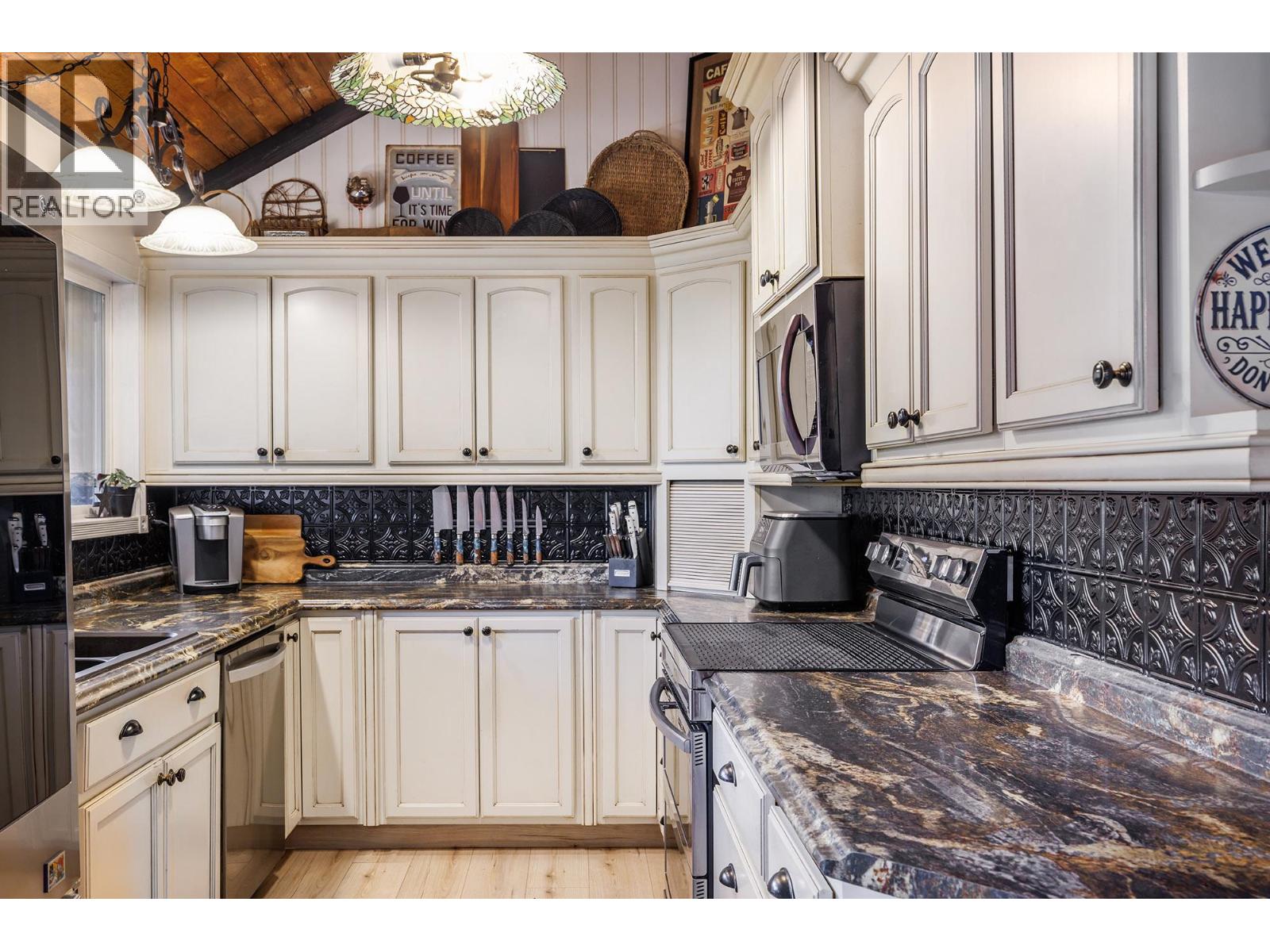 11251 Three Forks Road, Kelowna, British Columbia  V1P 1J8 - Photo 13 - 10380309