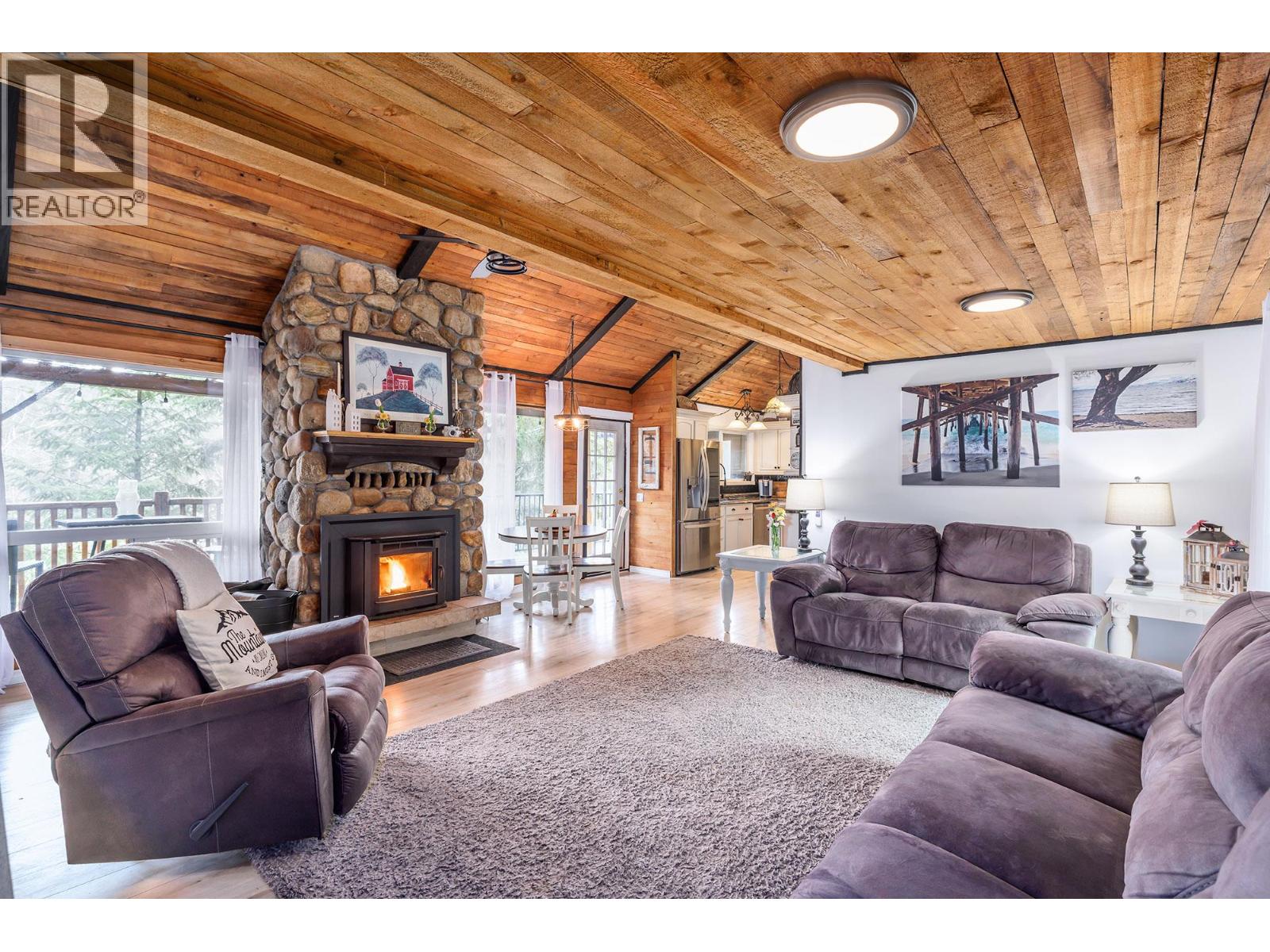 11251 Three Forks Road, Kelowna, British Columbia  V1P 1J8 - Photo 8 - 10380309