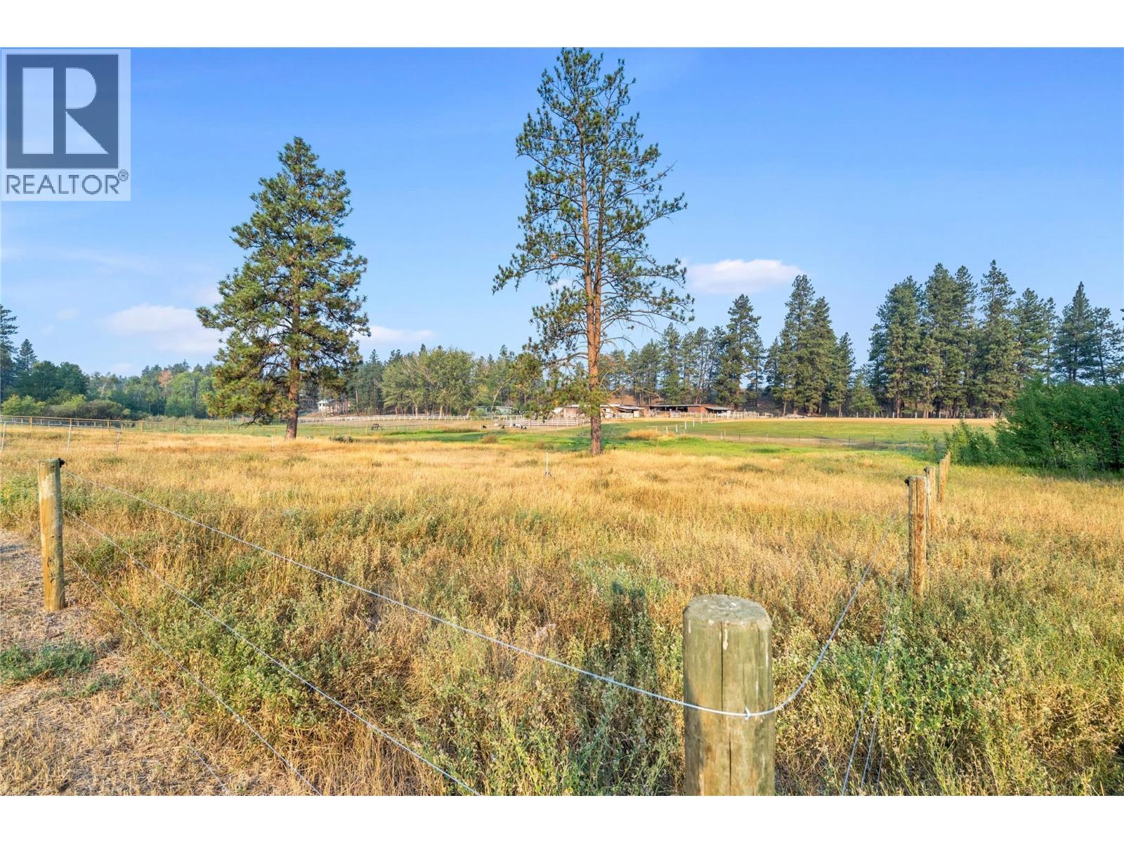 5469 Riverview Frontage Road, Ta Ta Creek, British Columbia  V0B 2H0 - Photo 31 - 10380324
