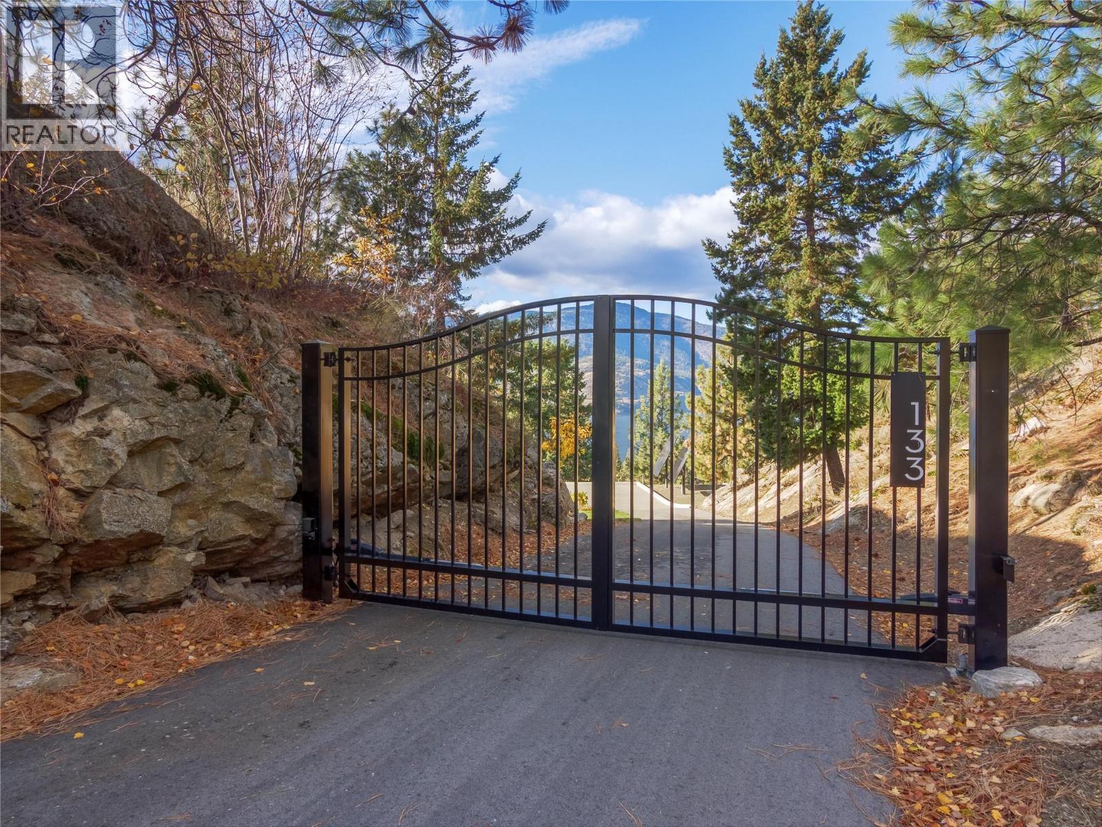 133 Christie Mtn Lane, Okanagan Falls, British Columbia  V0H 1R3 - Photo 46 - 10380393