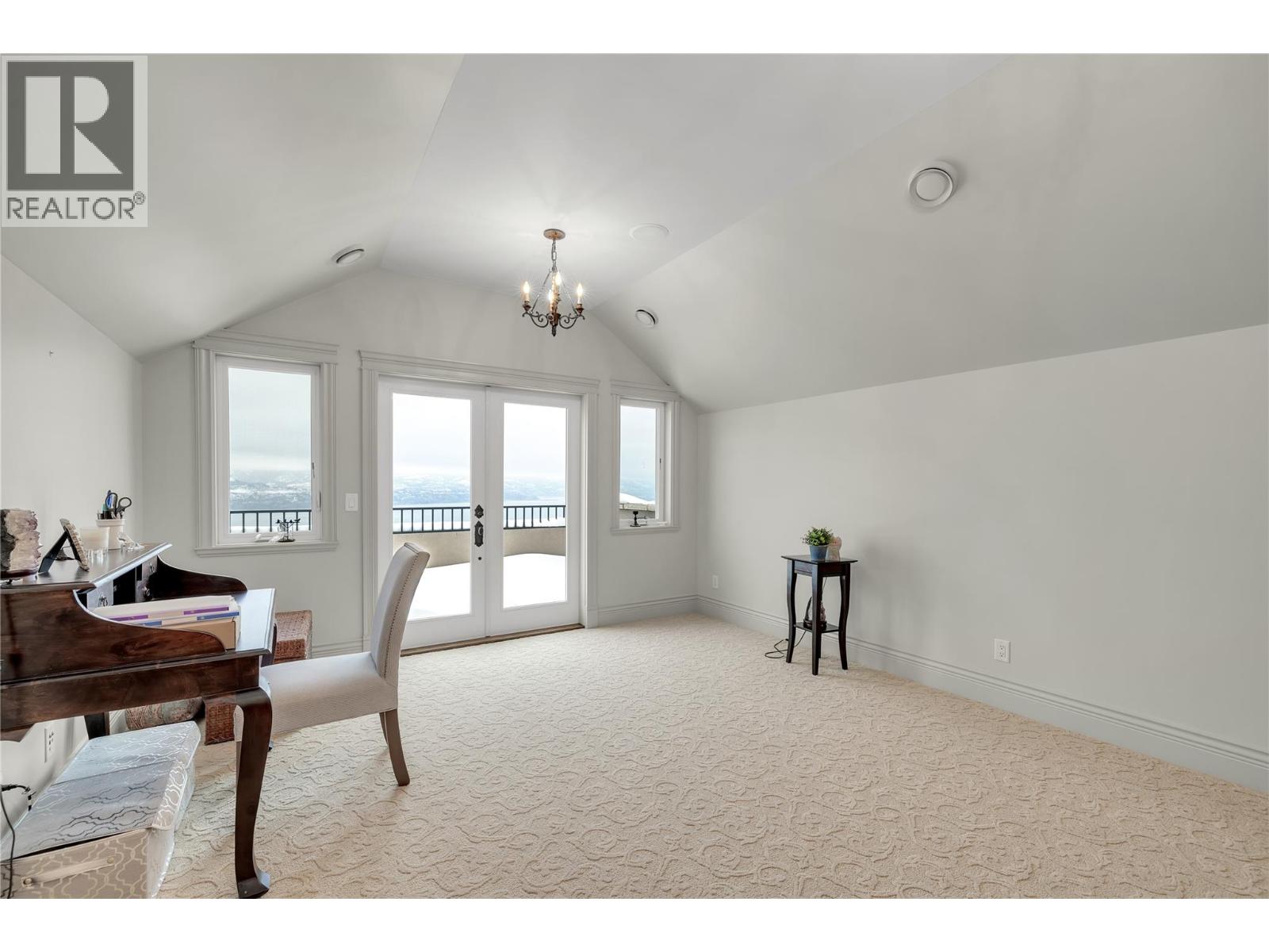 714 Kuipers Crescent, Kelowna, British Columbia  V1W 5B2 - Photo 33 - 10380436