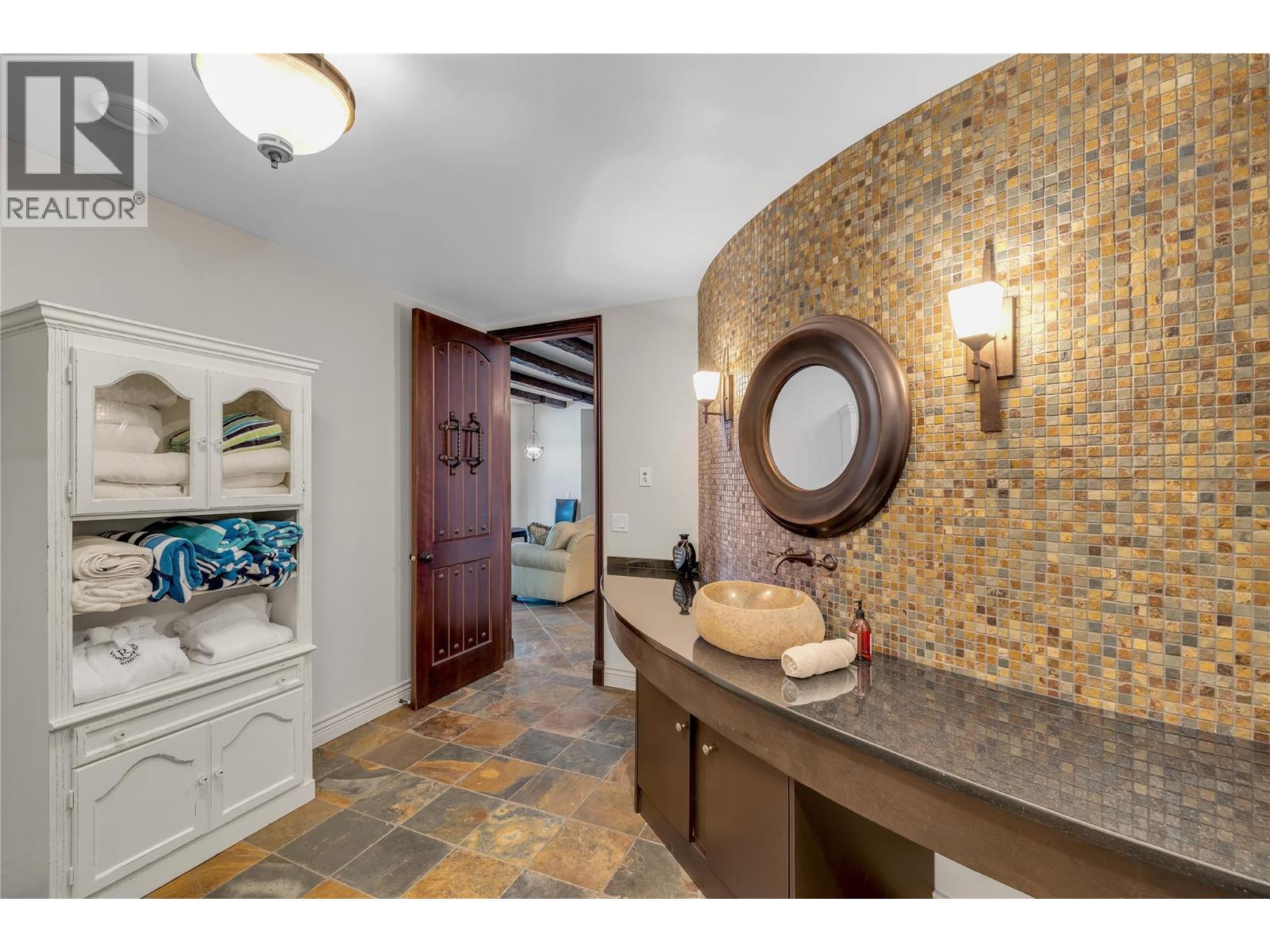 714 Kuipers Crescent, Kelowna, British Columbia  V1W 5B2 - Photo 46 - 10380436