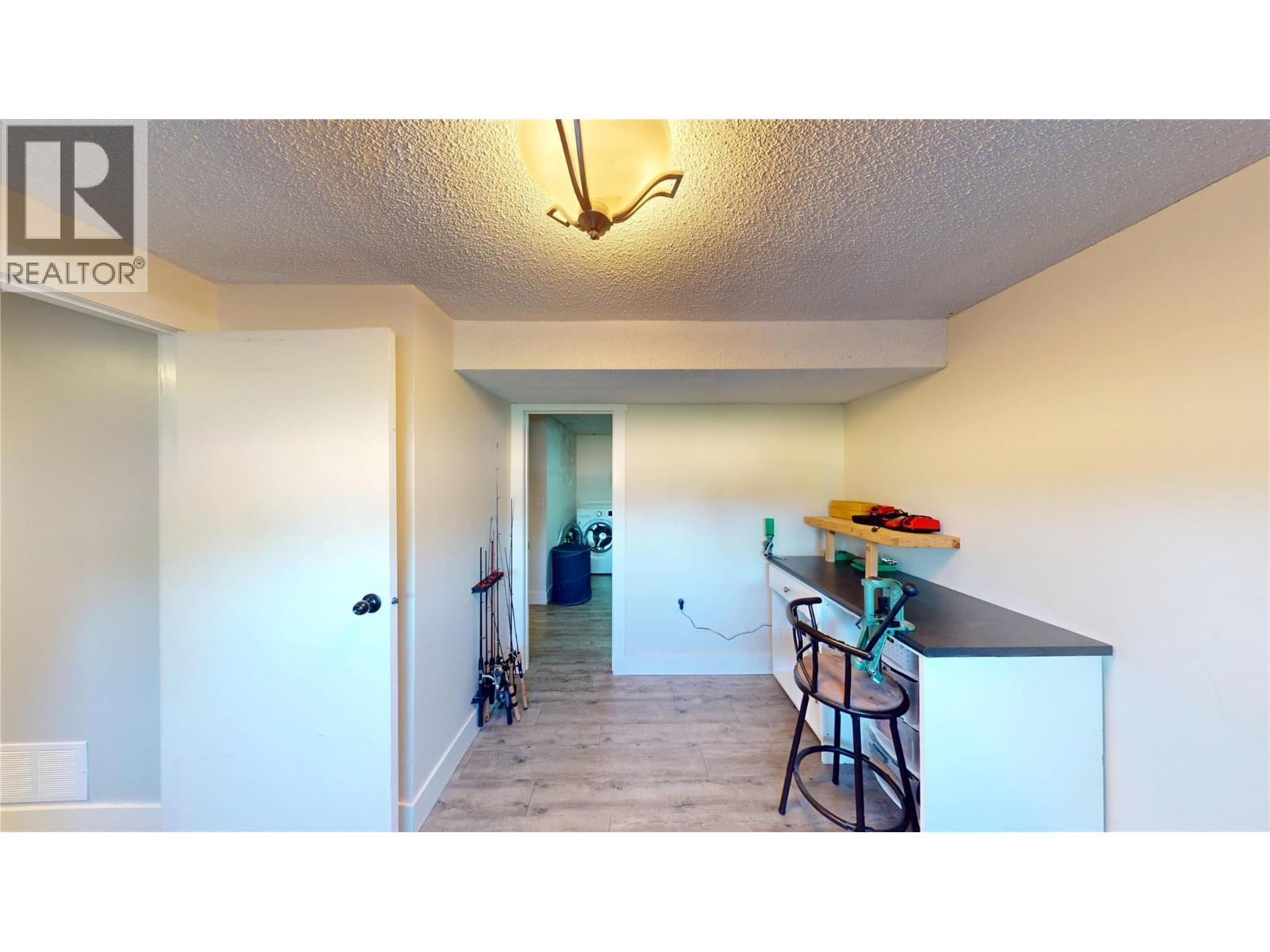 1025 18th Avenue S, Cranbrook, British Columbia  V1C 3C7 - Photo 36 - 10380398