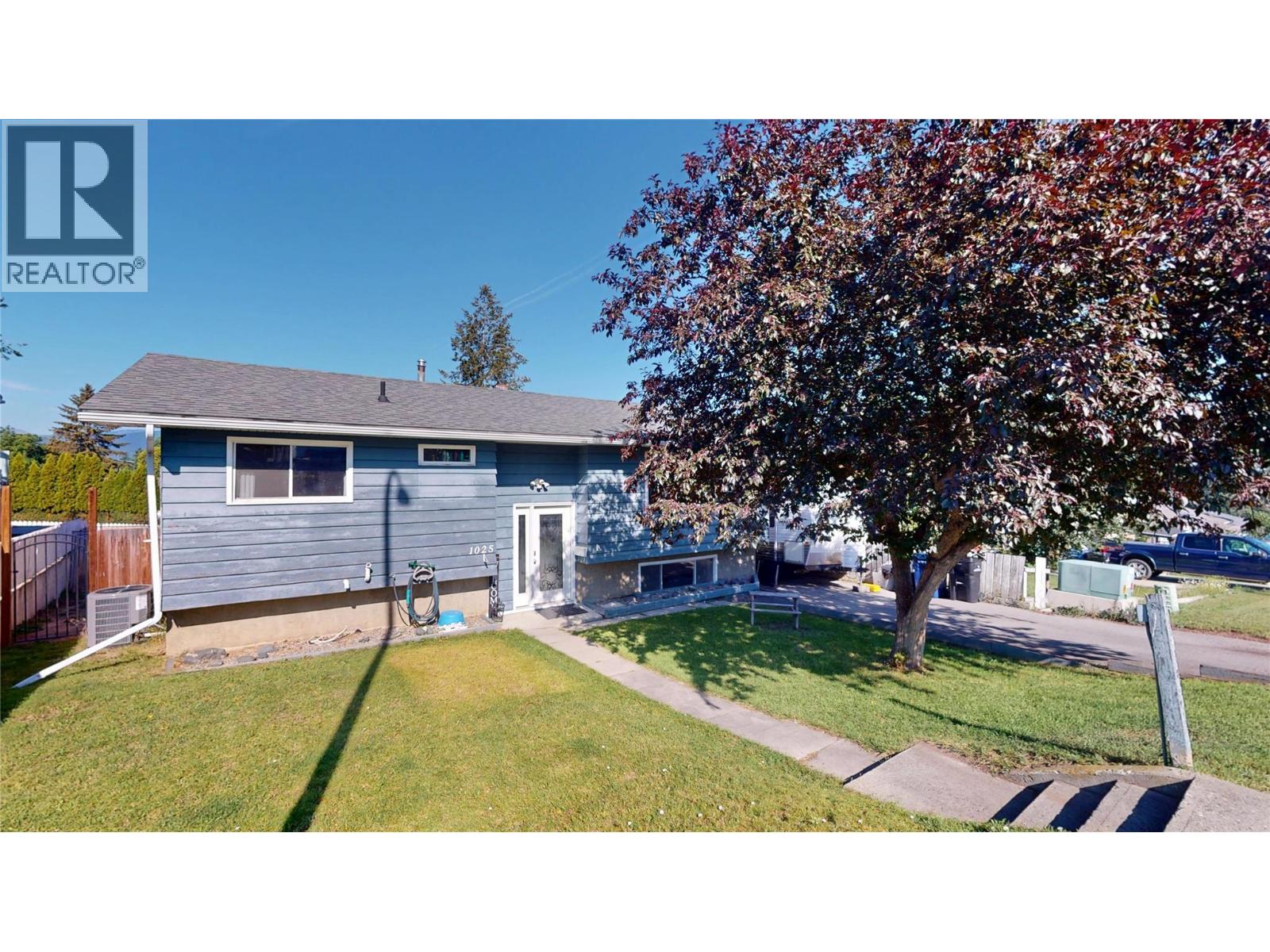 1025 18th Avenue S, Cranbrook, British Columbia  V1C 3C7 - Photo 4 - 10380398