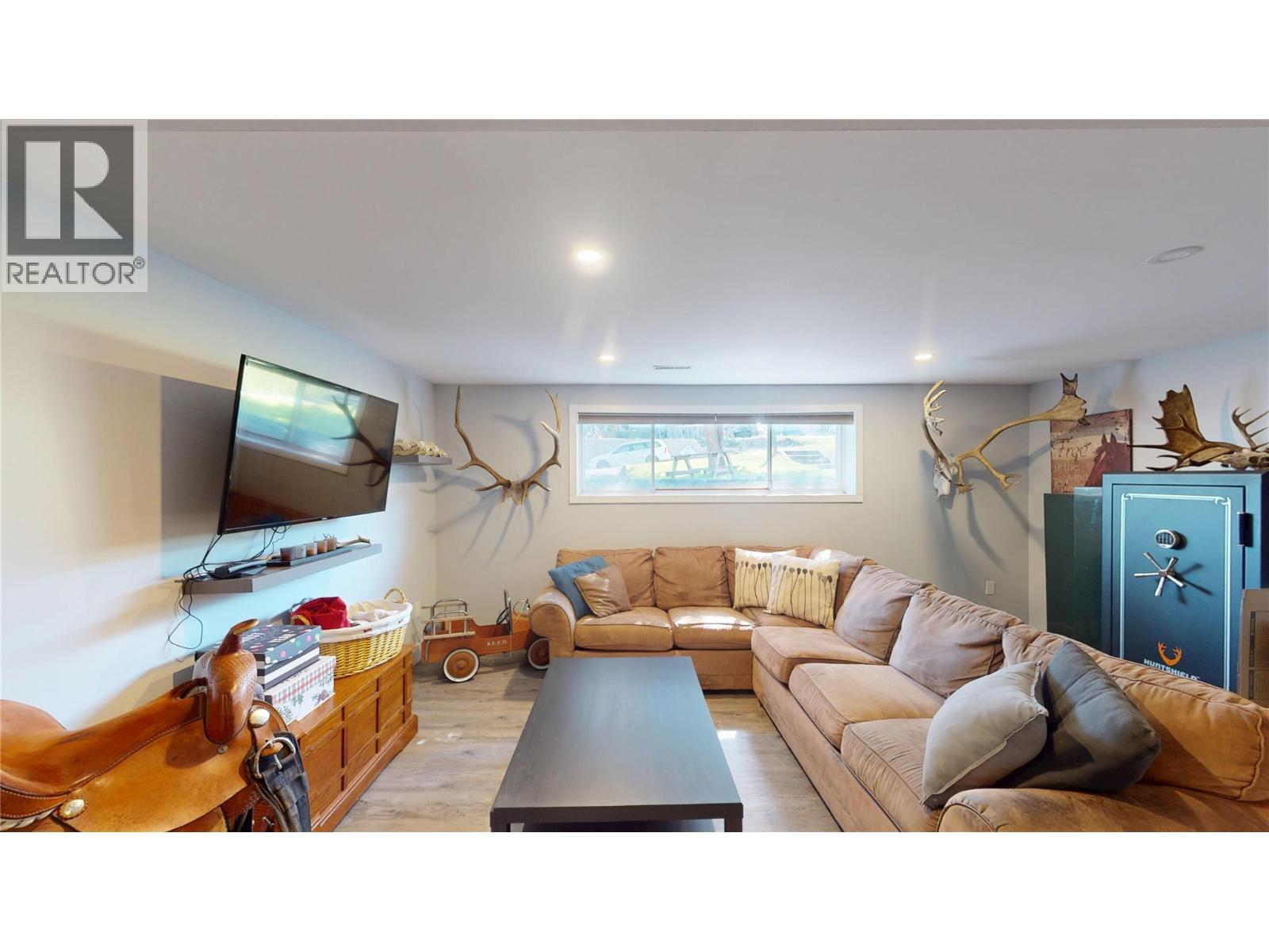 1025 18th Avenue S, Cranbrook, British Columbia  V1C 3C7 - Photo 45 - 10380398
