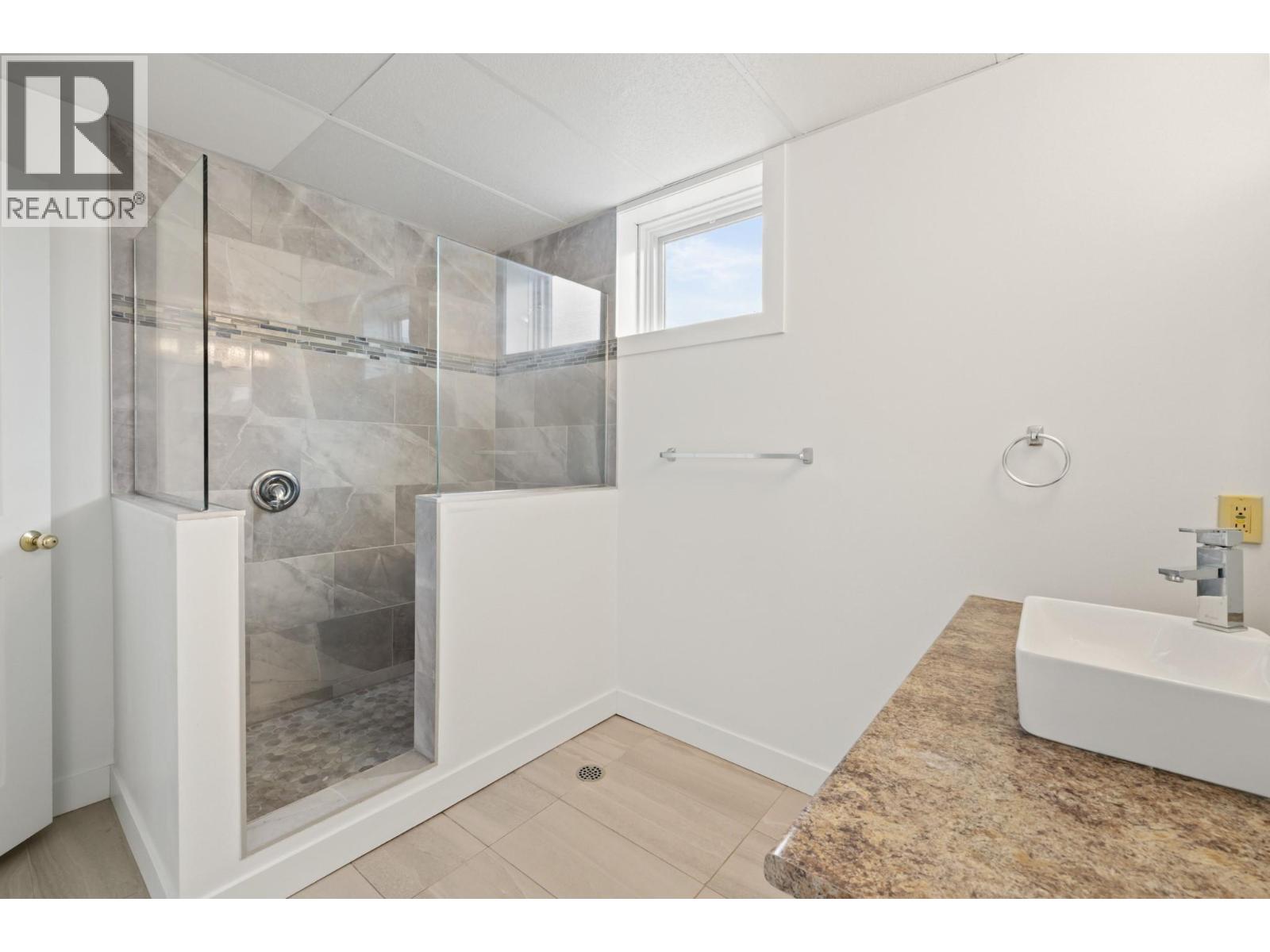 6085 Beatrice Road, Peachland, British Columbia  V0H 1X4 - Photo 35 - 10380389