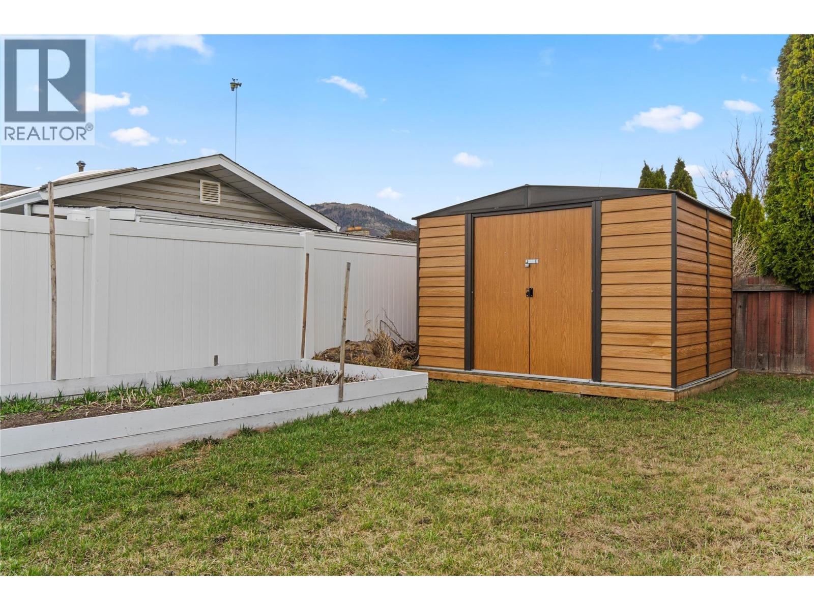 654 Patricia Avenue, Kamloops, British Columbia  V2B 1Y8 - Photo 35 - 10379912