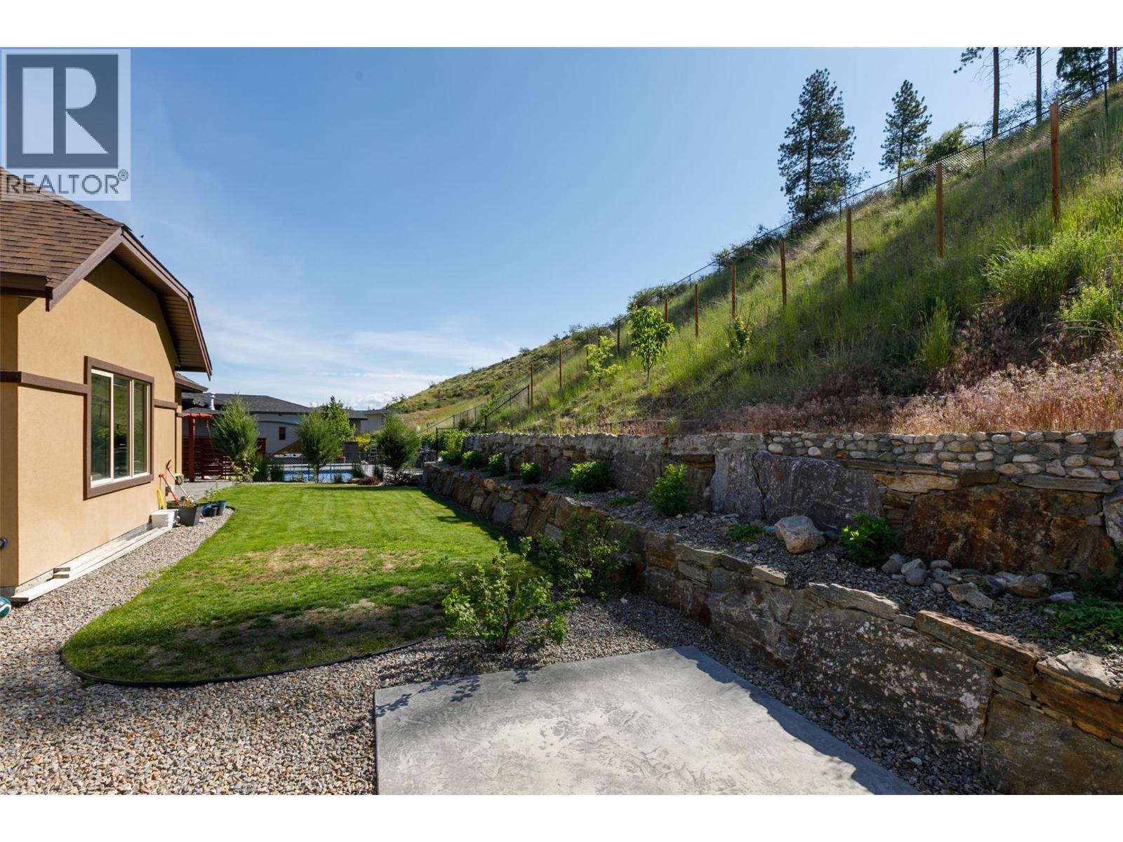 5639 Jasper Way, Kelowna, British Columbia  V1W 5L7 - Photo 4 - 10379470