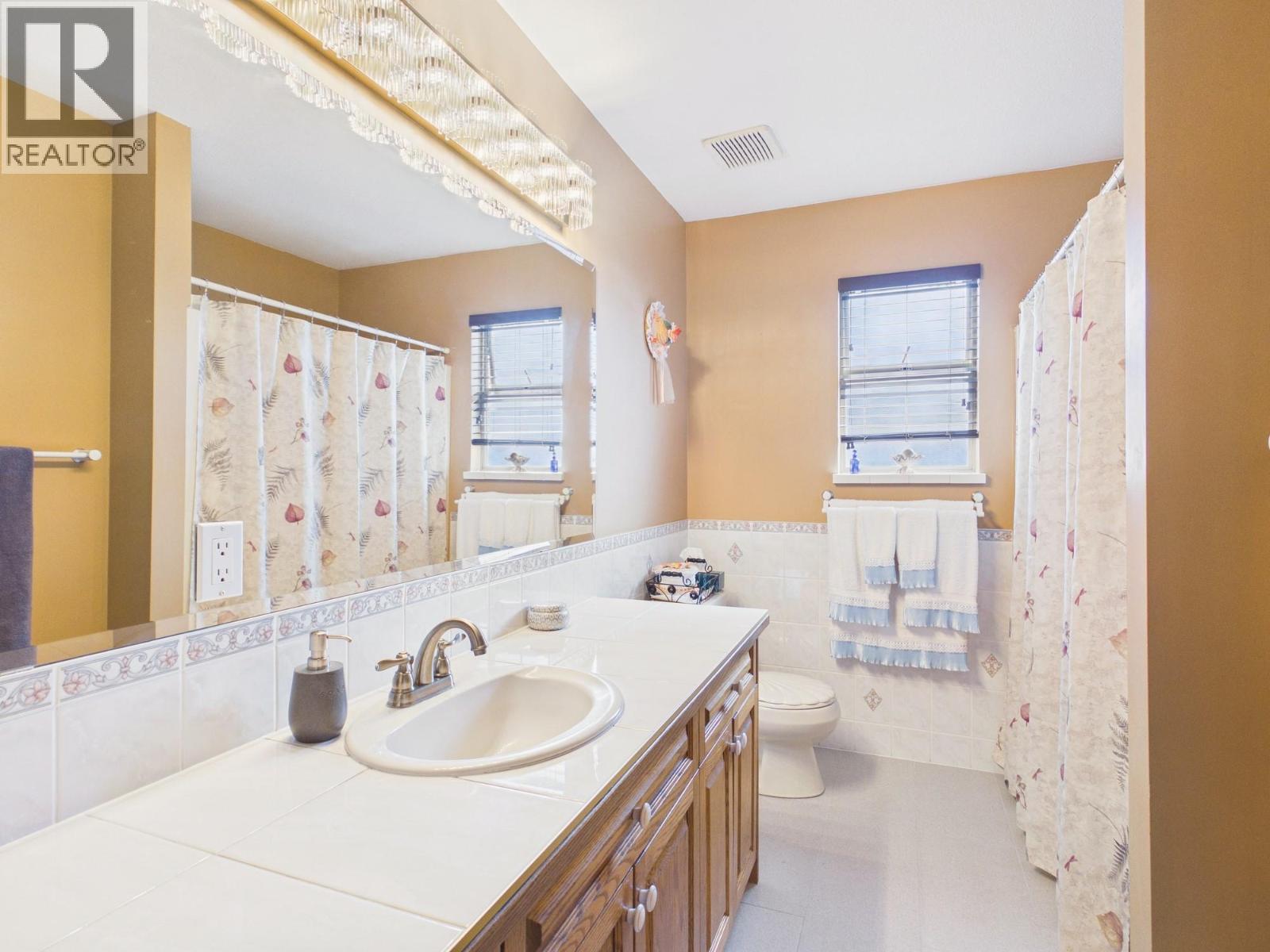 12102 Golf Course Drive, Osoyoos, British Columbia  V0H 1V4 - Photo 15 - 10380053