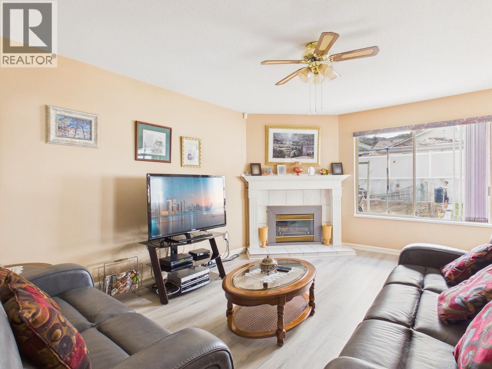 12102 Golf Course Drive, Osoyoos, British Columbia  V0H 1V4 - Photo 5 - 10380053