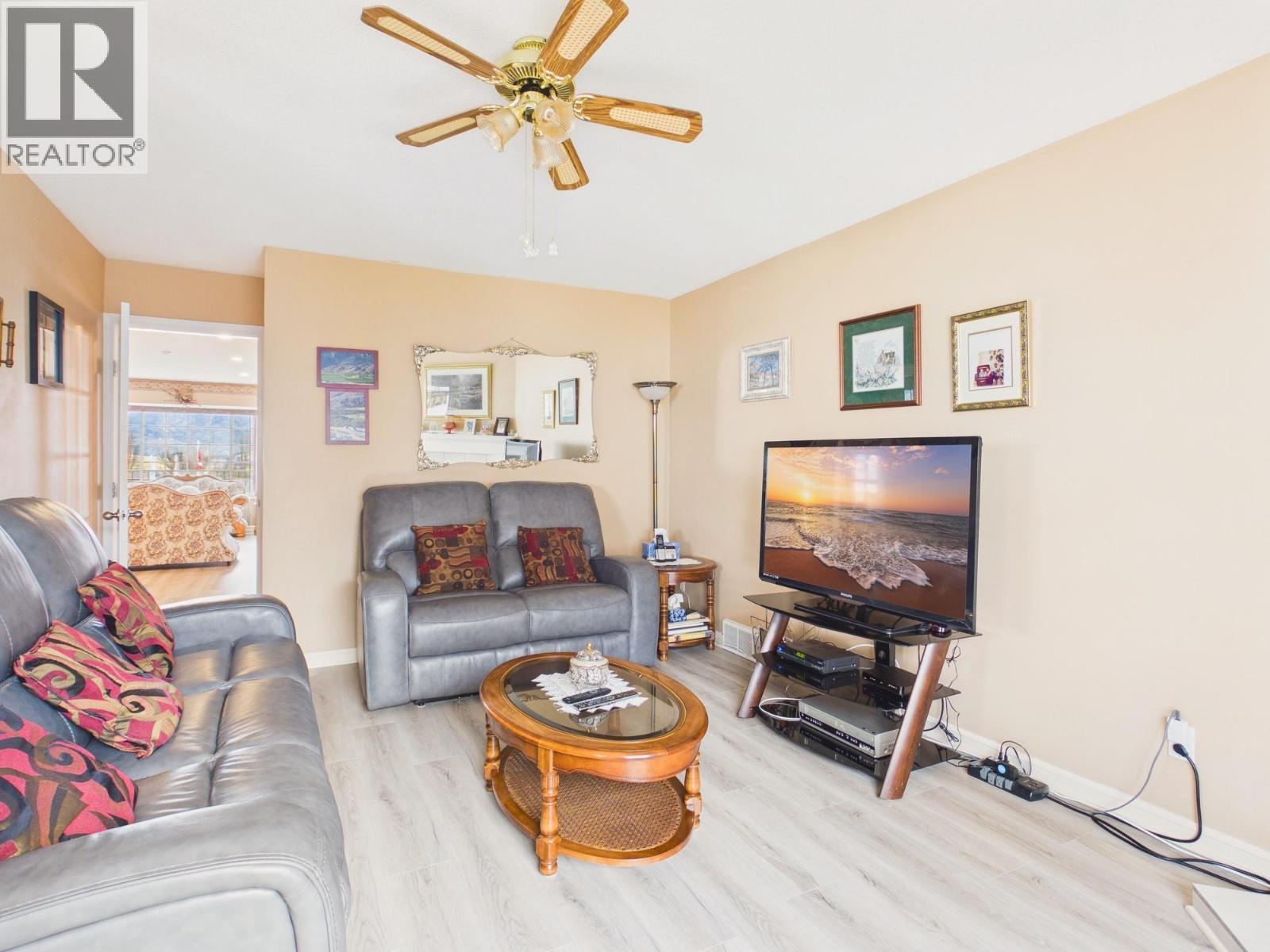 12102 Golf Course Drive, Osoyoos, British Columbia  V0H 1V4 - Photo 6 - 10380053