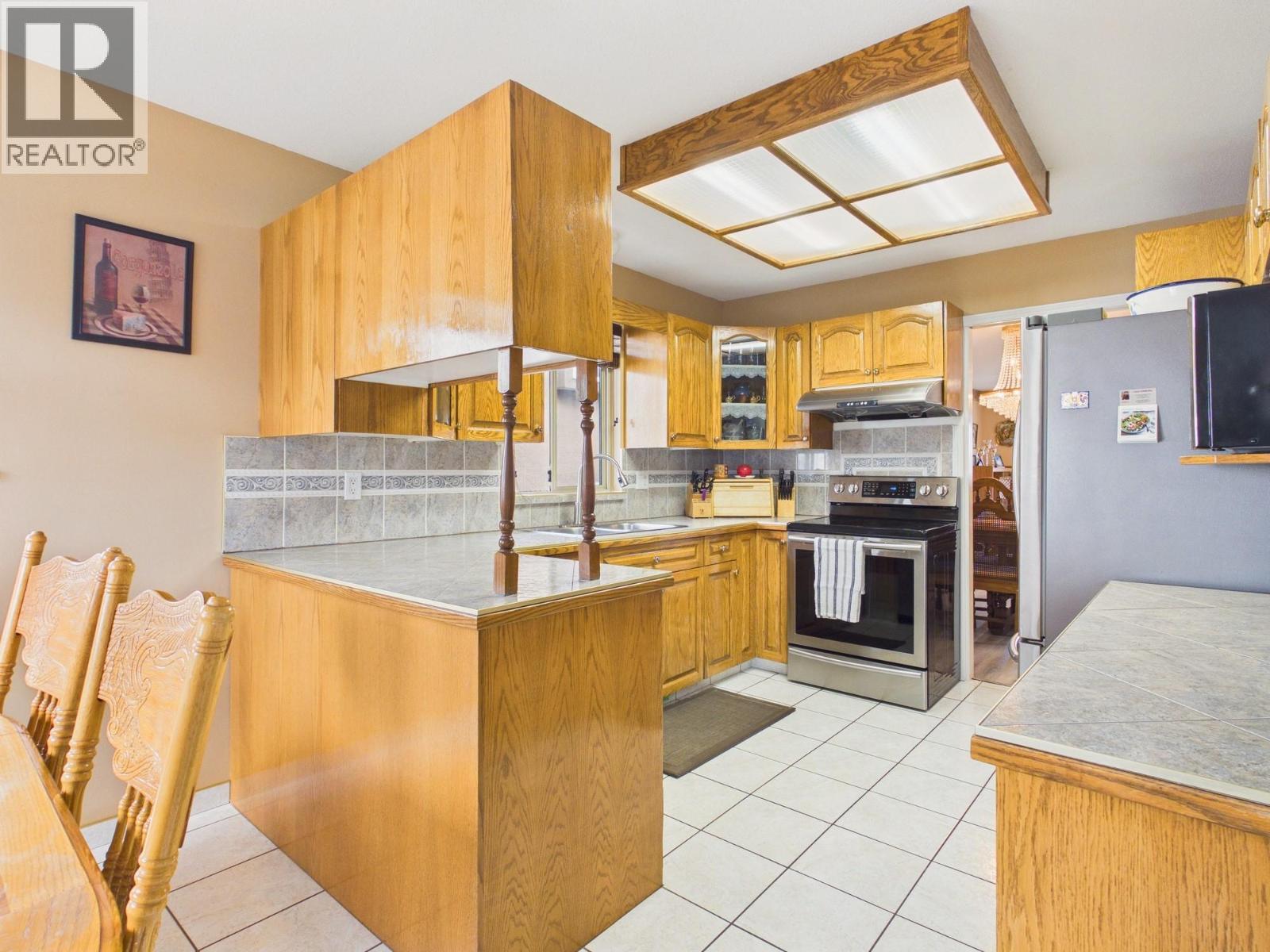 12102 Golf Course Drive, Osoyoos, British Columbia  V0H 1V4 - Photo 9 - 10380053