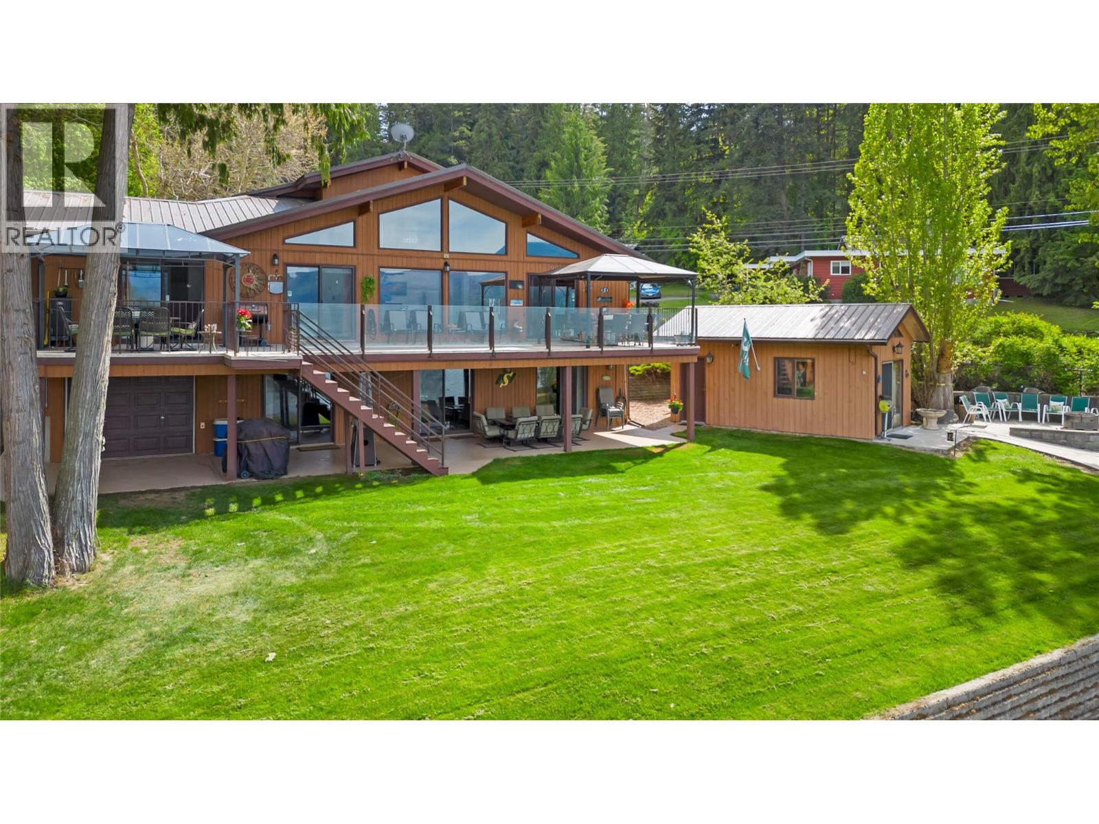 2647 Blind Bay Road, blind bay, British Columbia