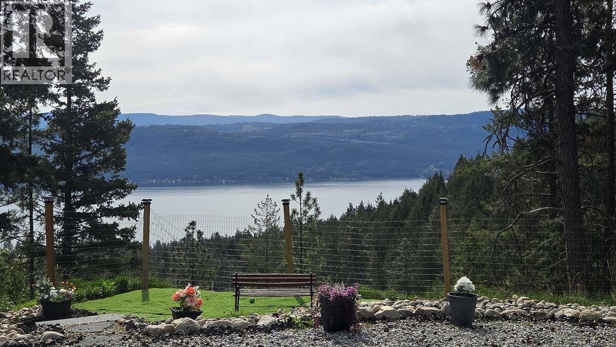 10795 Westshore Road, Vernon, British Columbia  V1H 2C3 - Photo 12 - 10380470
