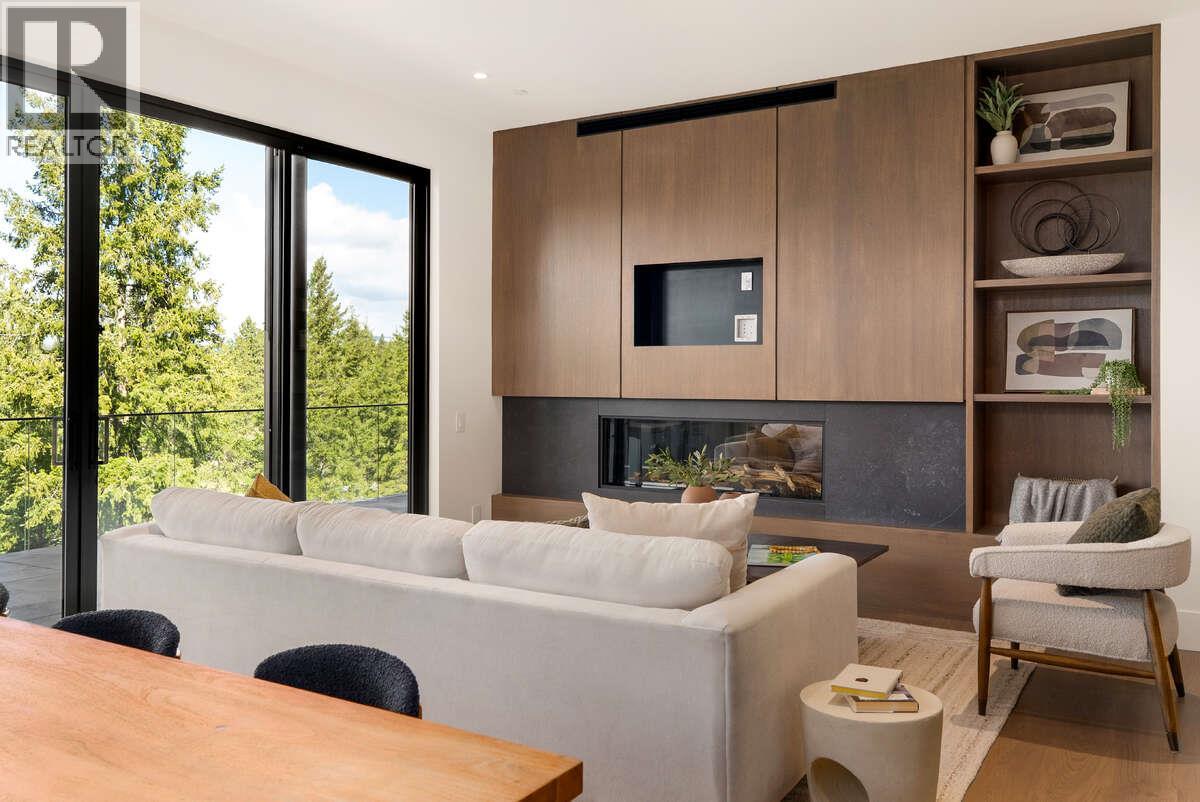 866 Predator Ridge Drive, Vernon, British Columbia  V1H 1G4 - Photo 14 - 10380484