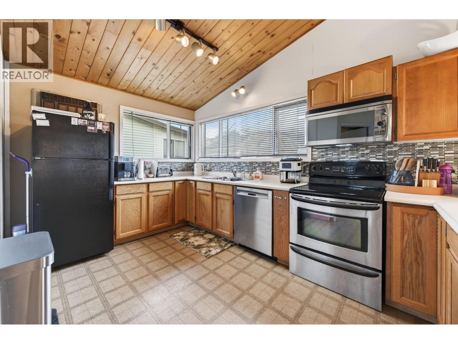 359 Mountainview Road, Lillooet, British Columbia  V0K 1V0 - Photo 10 - 10380404