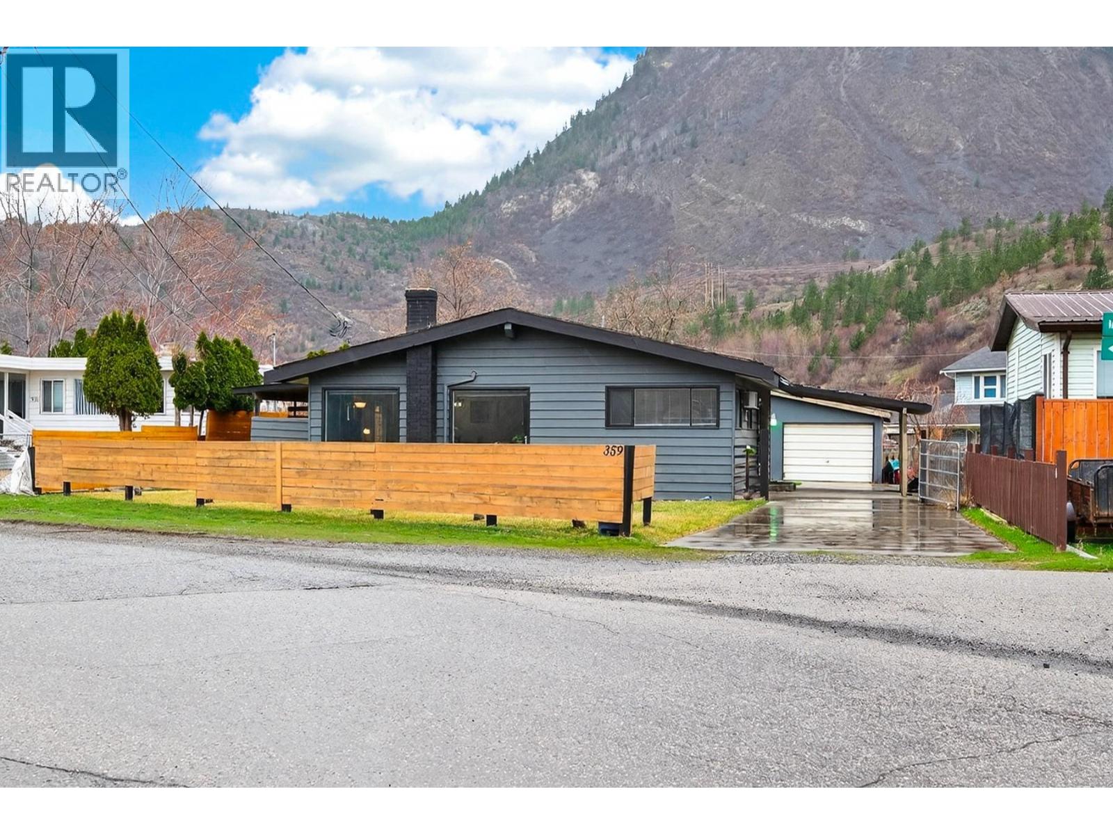 359 Mountainview Road, Lillooet, British Columbia  V0K 1V0 - Photo 2 - 10380404