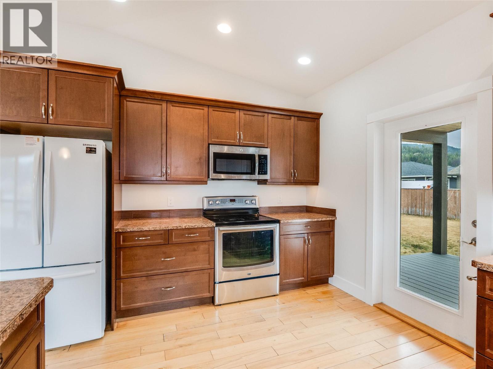 1509 Grandview Drive, Castlegar, British Columbia  V1N 4X7 - Photo 19 - 10380345