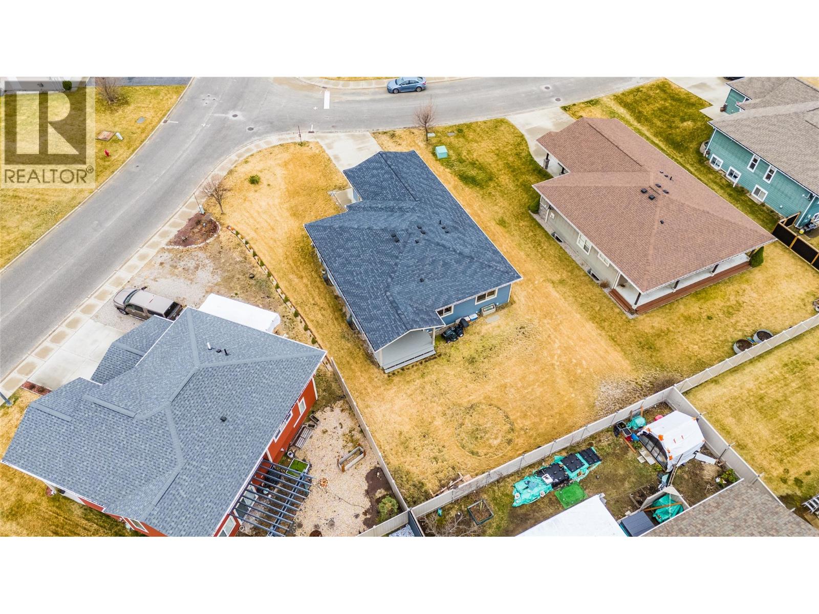 1509 Grandview Drive, Castlegar, British Columbia  V1N 4X7 - Photo 3 - 10380345