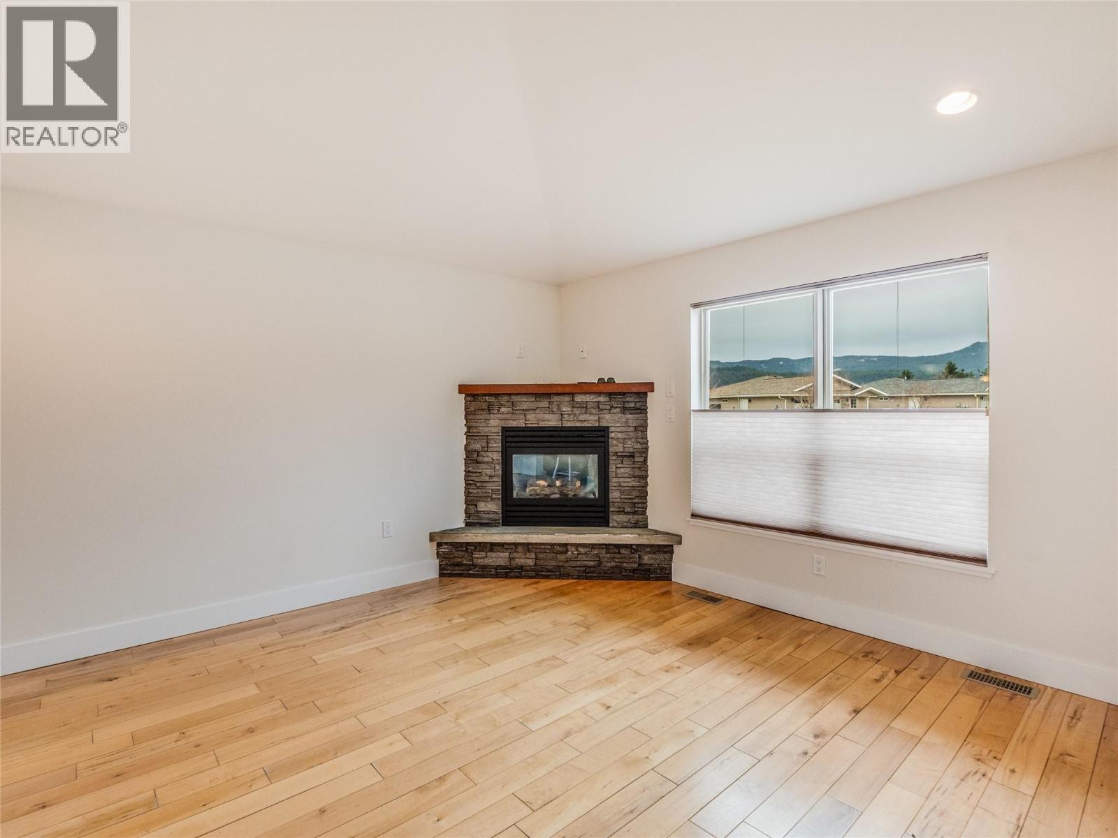 1509 Grandview Drive, Castlegar, British Columbia  V1N 4X7 - Photo 9 - 10380345