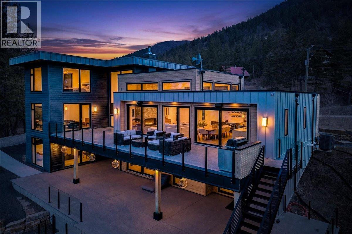 8799 GRAINGER Road, canal flats, British Columbia