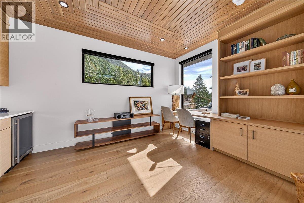 8799 Grainger Road, Canal Flats, British Columbia  V0B 1B0 - Photo 44 - 10380333