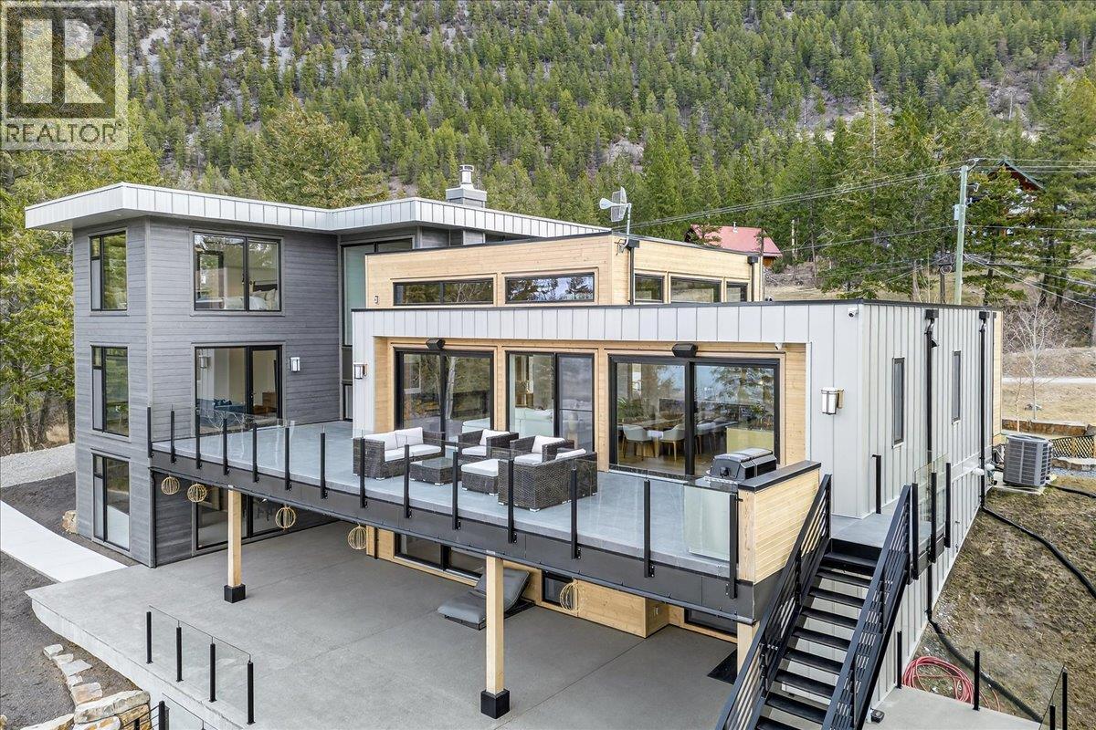 8799 Grainger Road, Canal Flats, British Columbia  V0B 1B0 - Photo 91 - 10380333