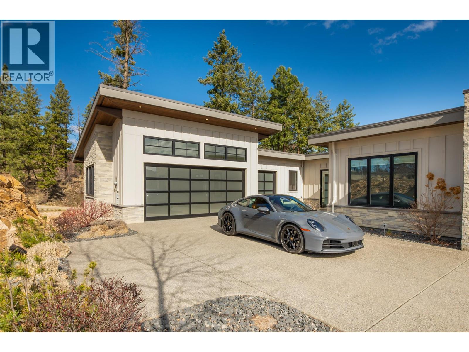 683 Havencrest Court, Vernon, British Columbia  V1H 2L9 - Photo 4 - 10379506