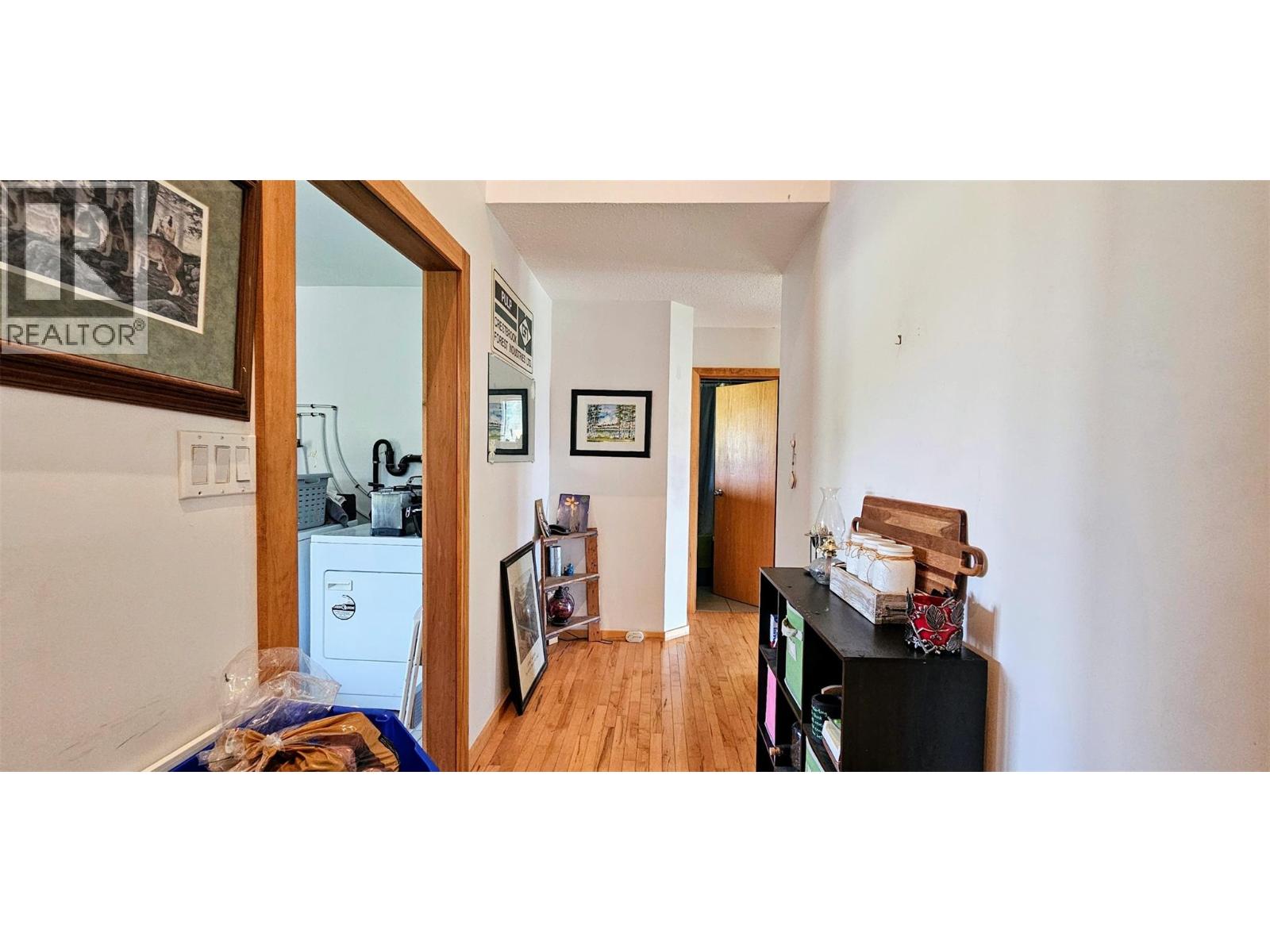 3560 Island Pond Road, Skookumchuck, British Columbia  V0B 2E0 - Photo 11 - 10380430