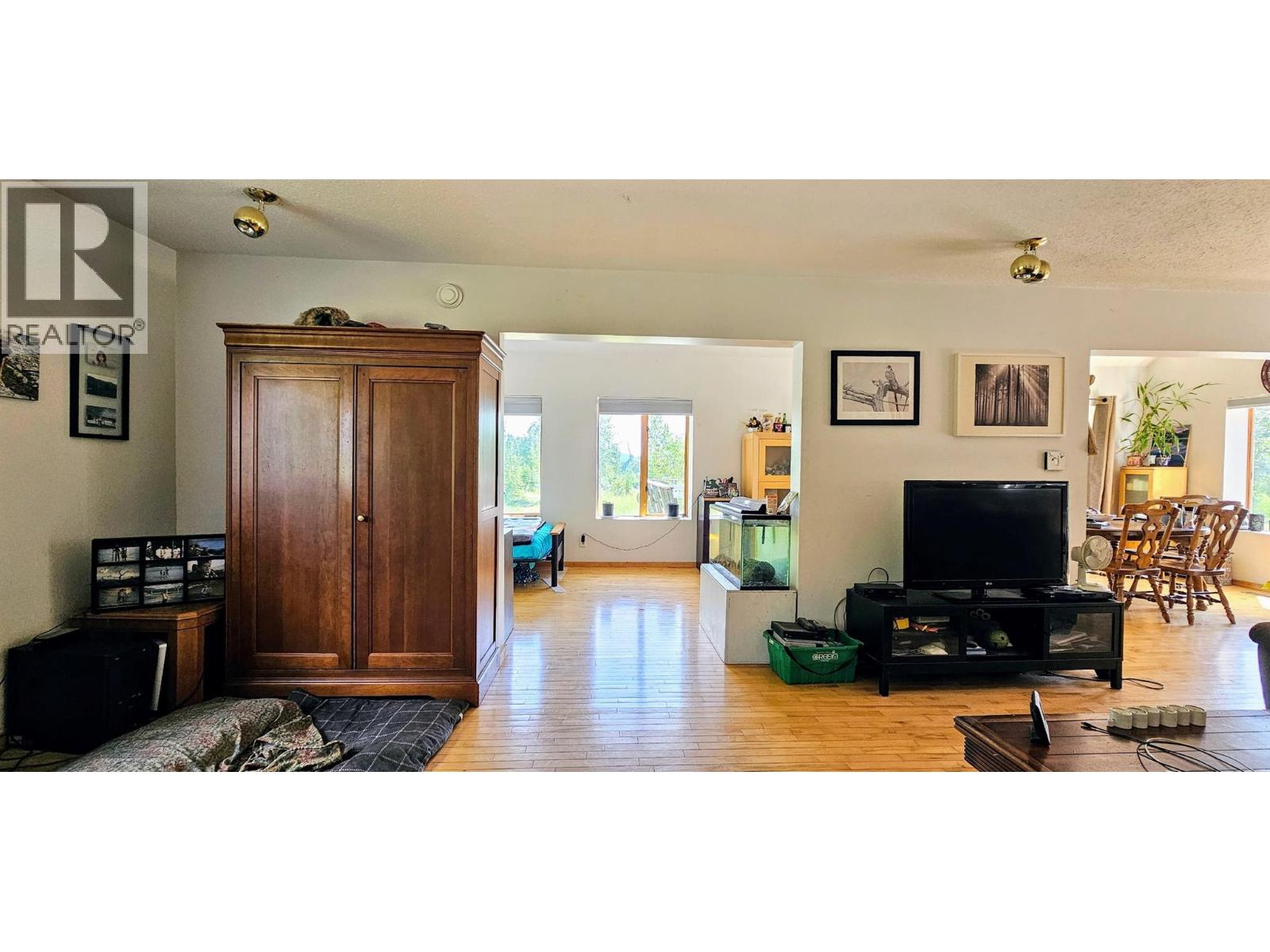 3560 Island Pond Road, Skookumchuck, British Columbia  V0B 2E0 - Photo 14 - 10380430